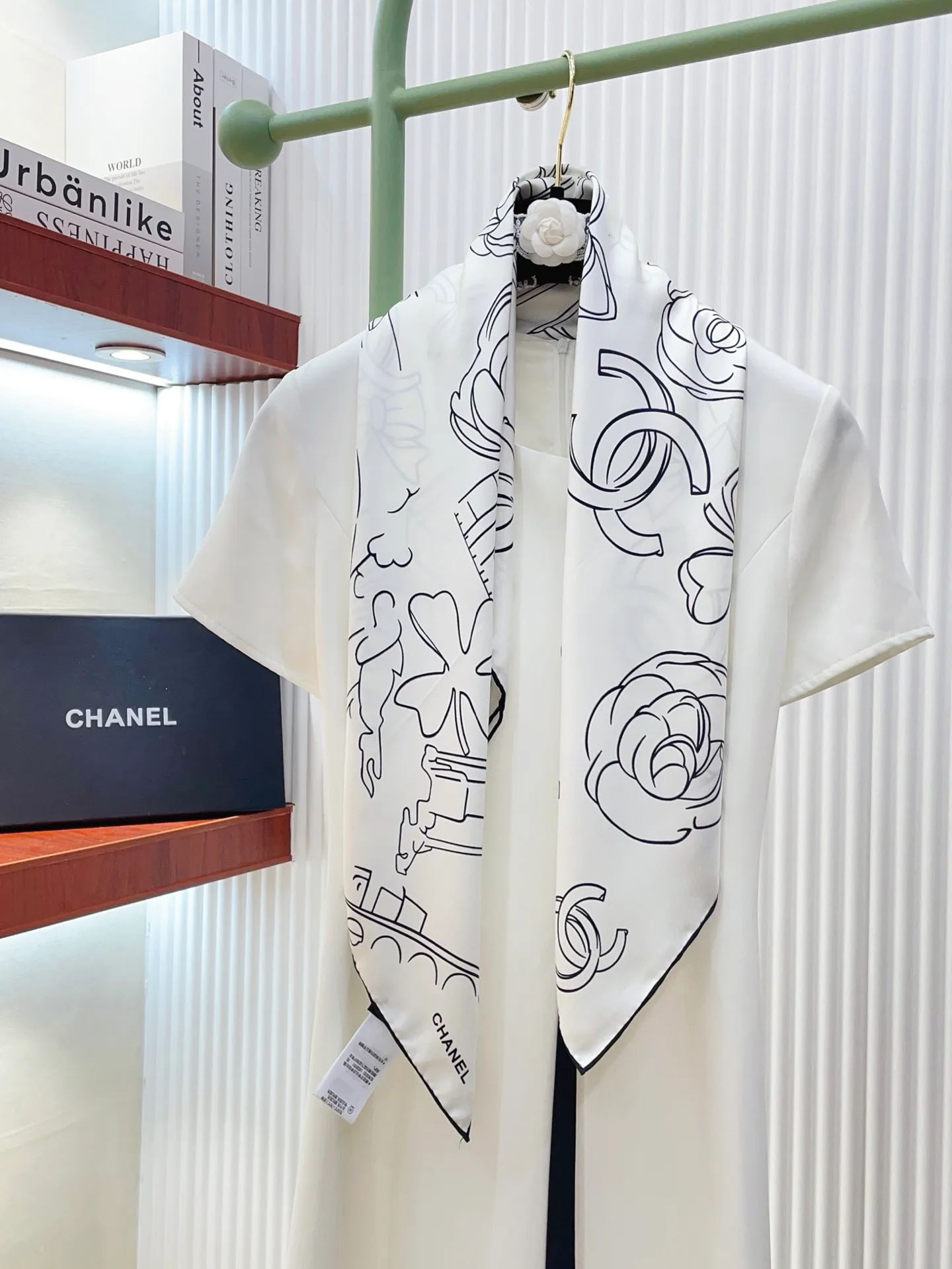 Платки Chanel 13119769