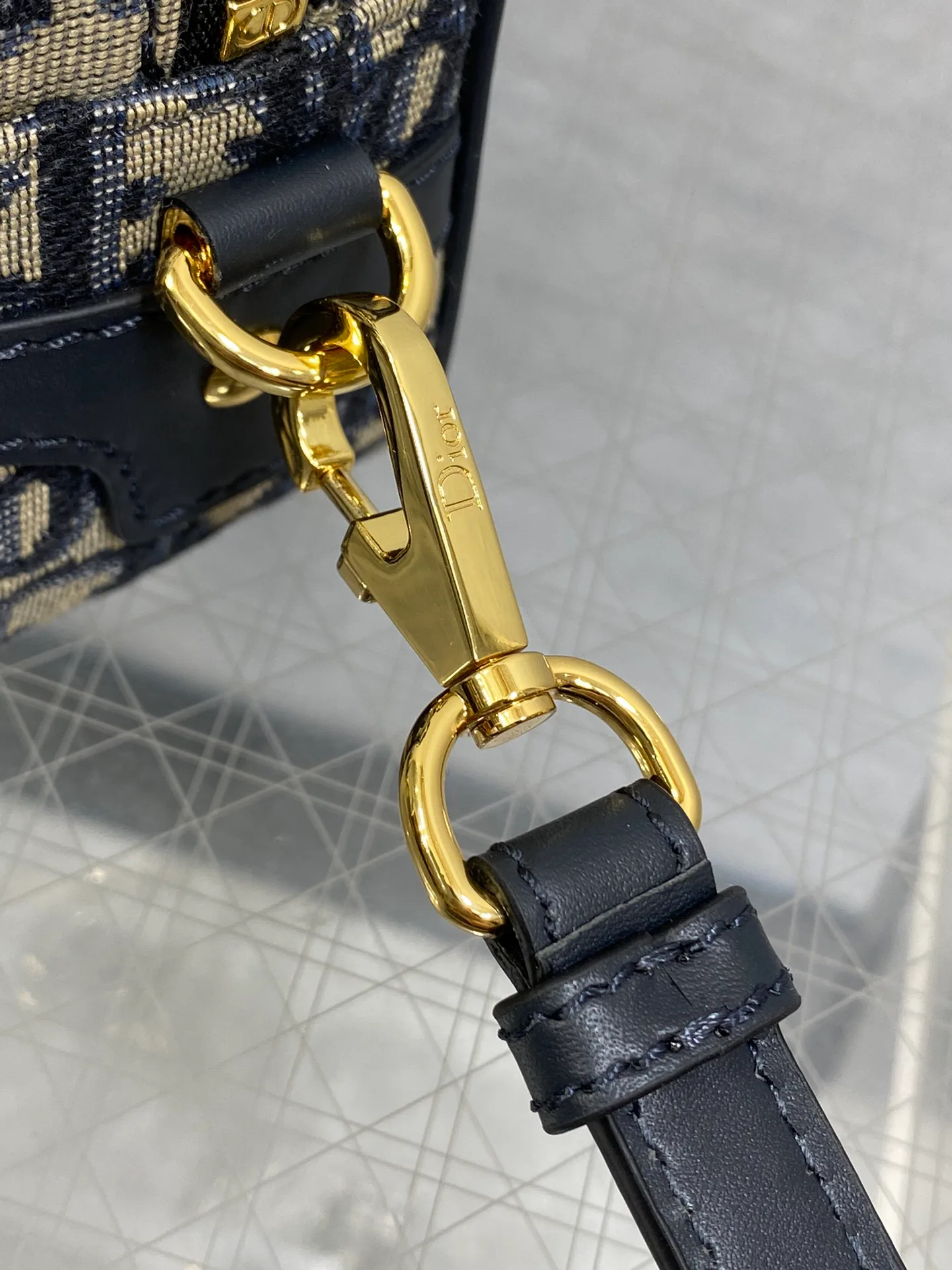 Классические Сумки Женские Christian Dior 12878083