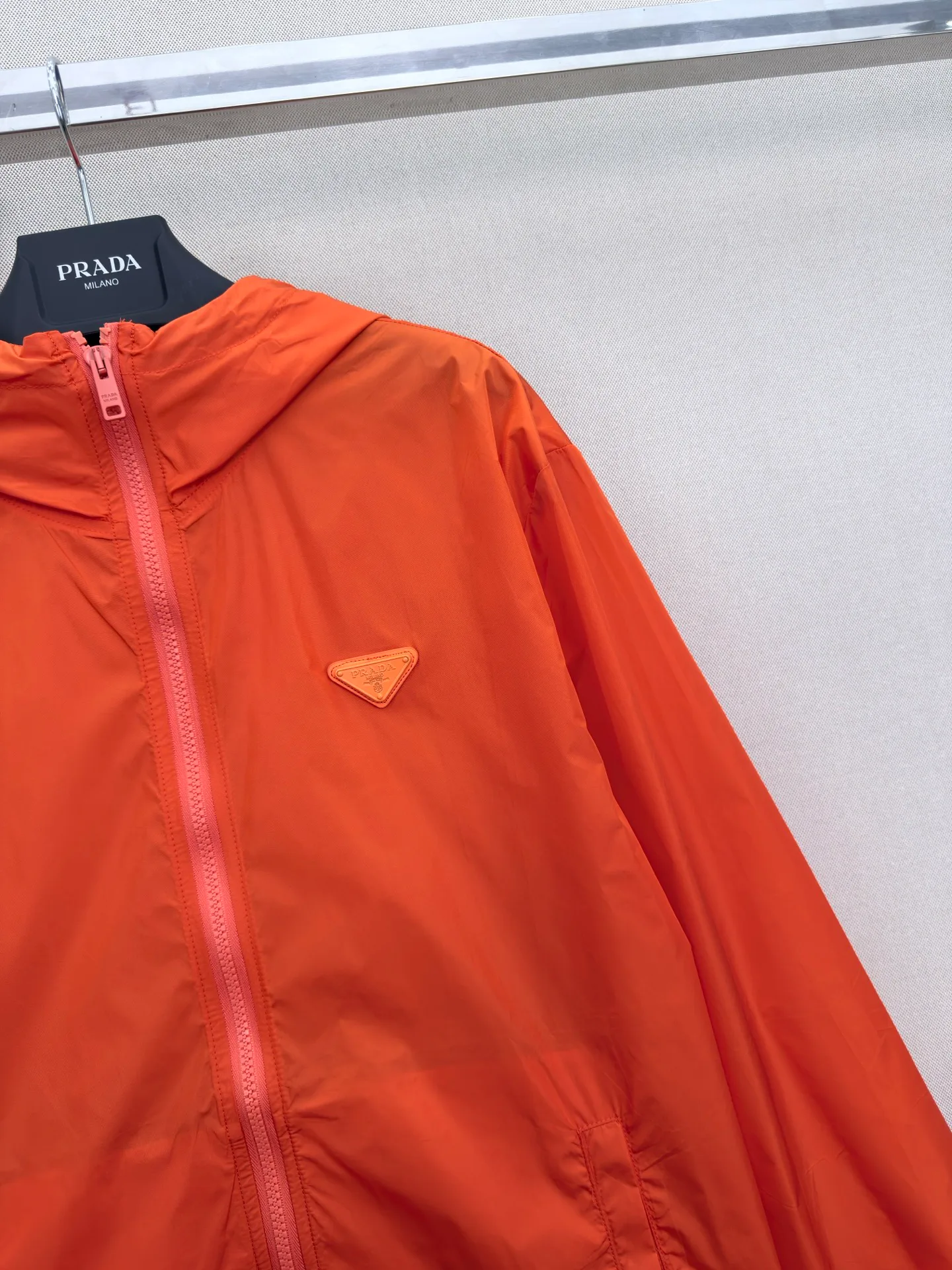 Куртки И Пуховики Женские Prada 14543533
