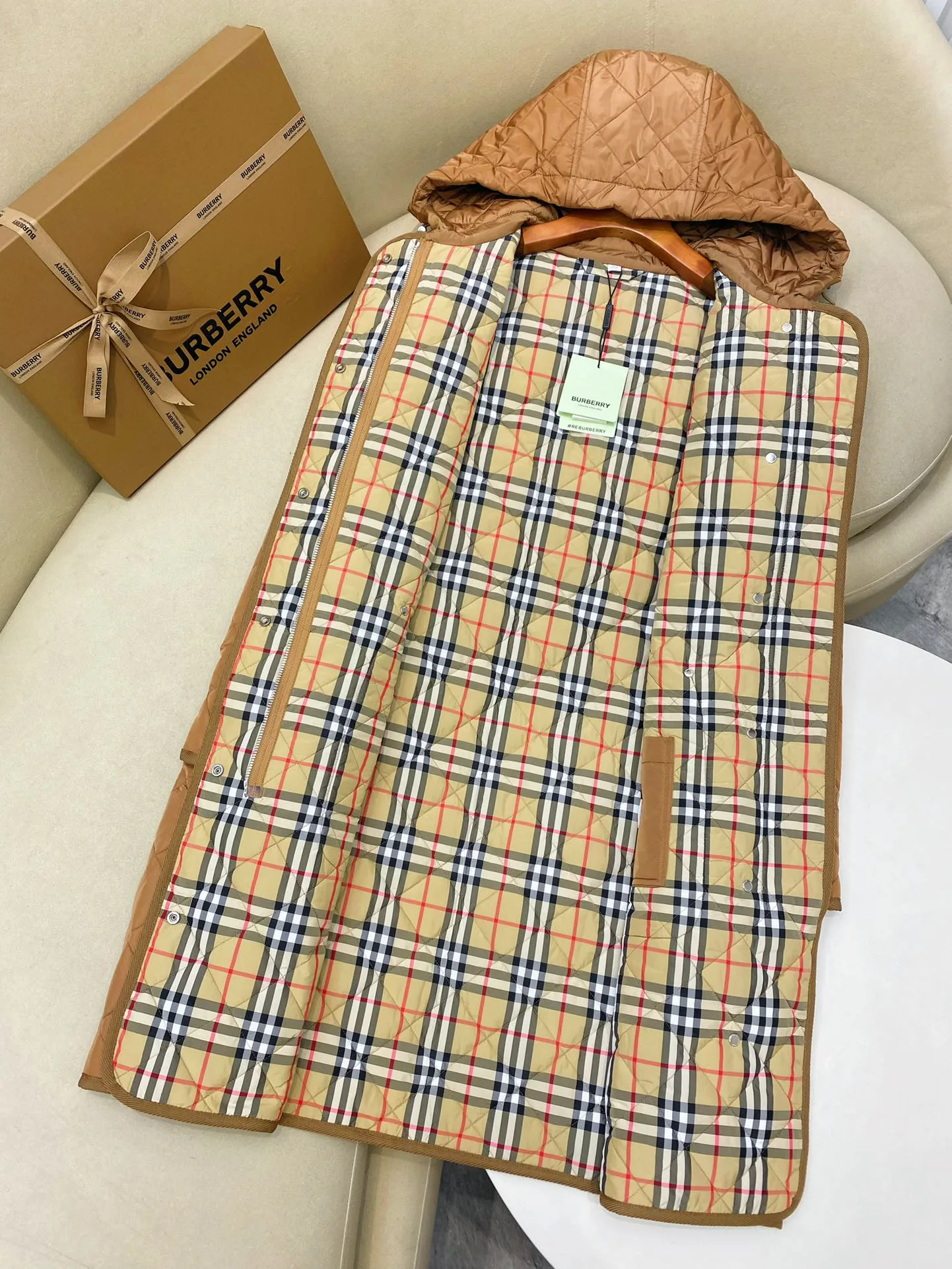 Куртки И Пуховики Женские Burberry 1524899