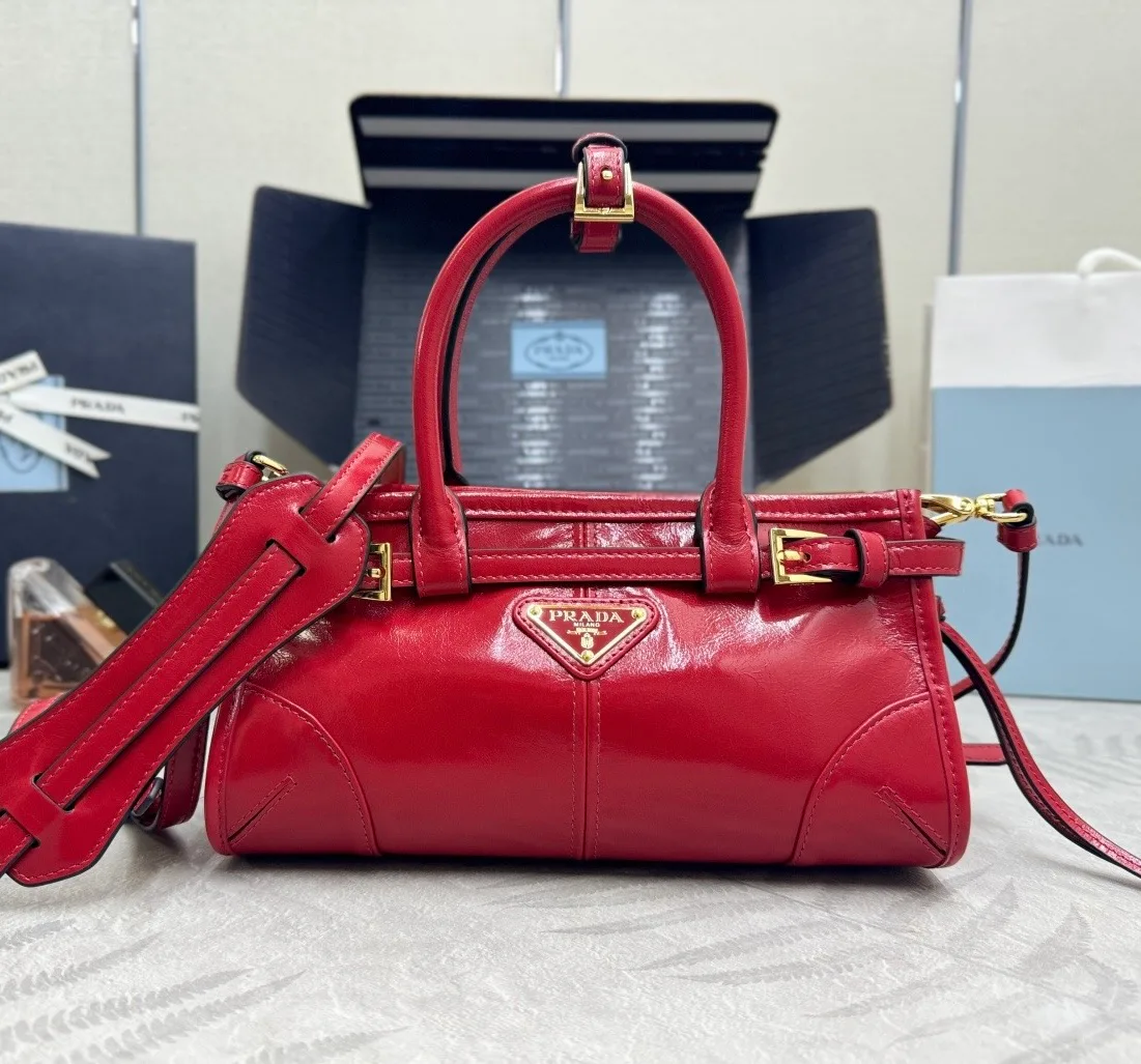 Сумки На Ремне Женские Prada 11682136