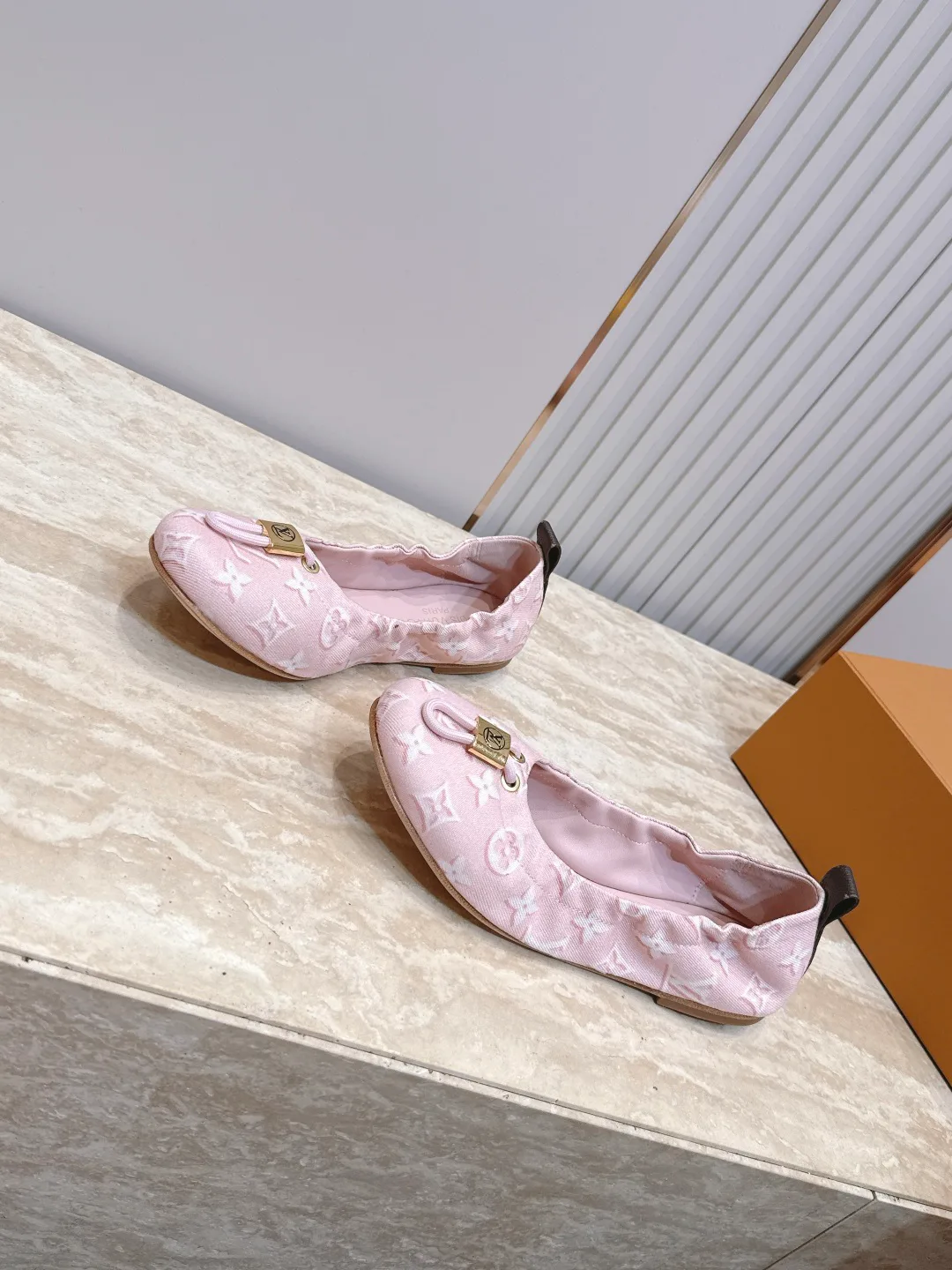 Балетки Женские Louis Vuitton 17178358