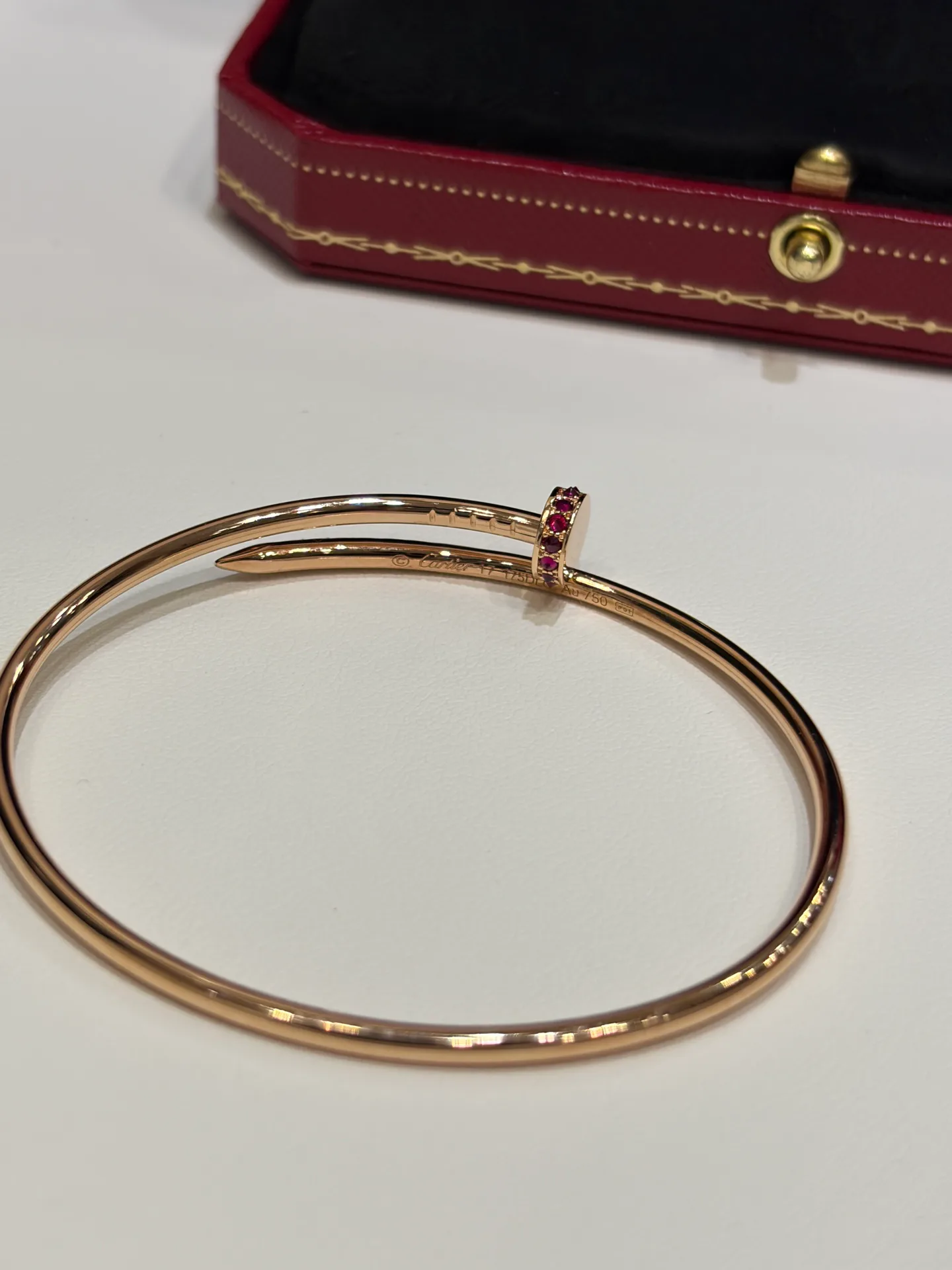 Бижутерия Cartier 10545669