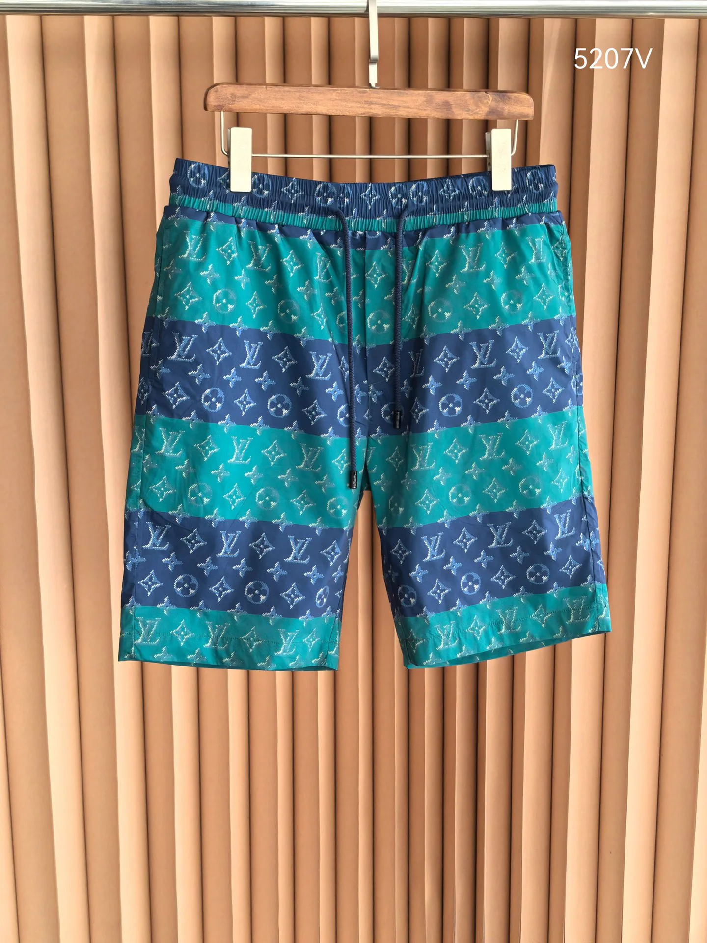 Шорты Мужские Louis Vuitton 10210241