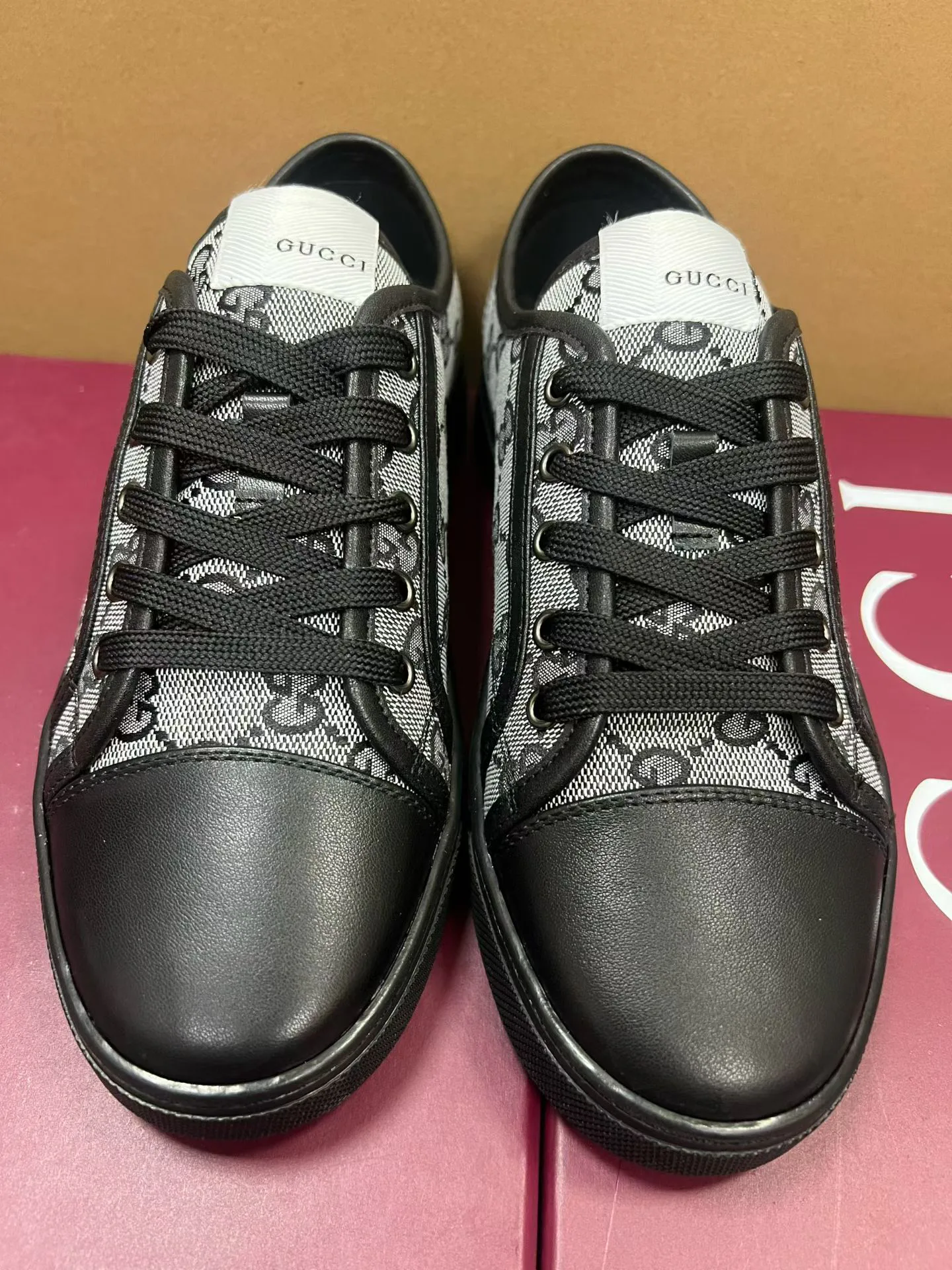 Кроссовки Женские Gucci 11517901