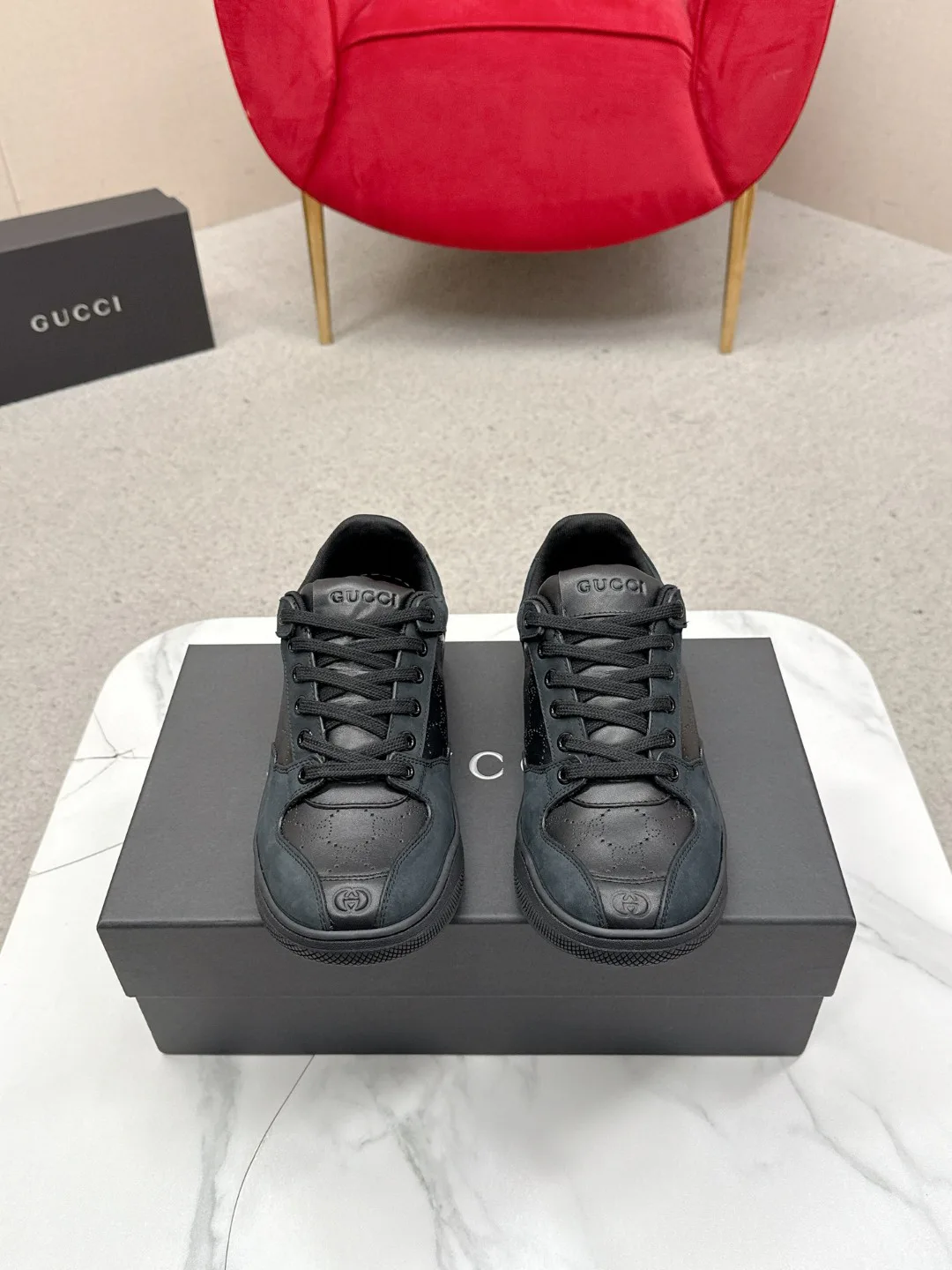 Кроссовки Женские Gucci 19099040
