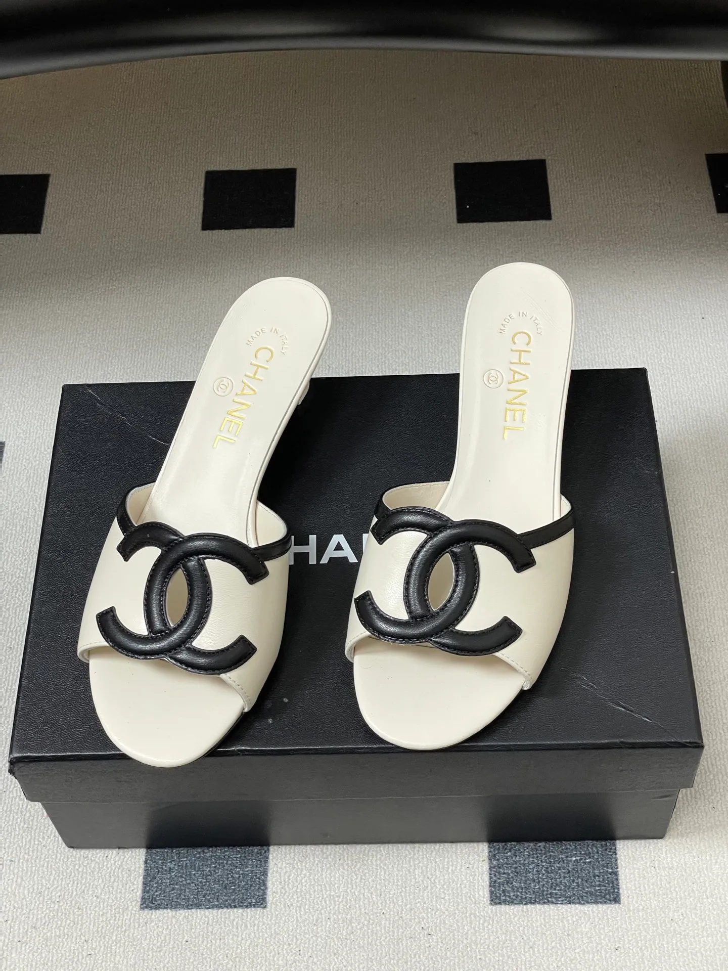 Босоножки Женские Chanel 11627620