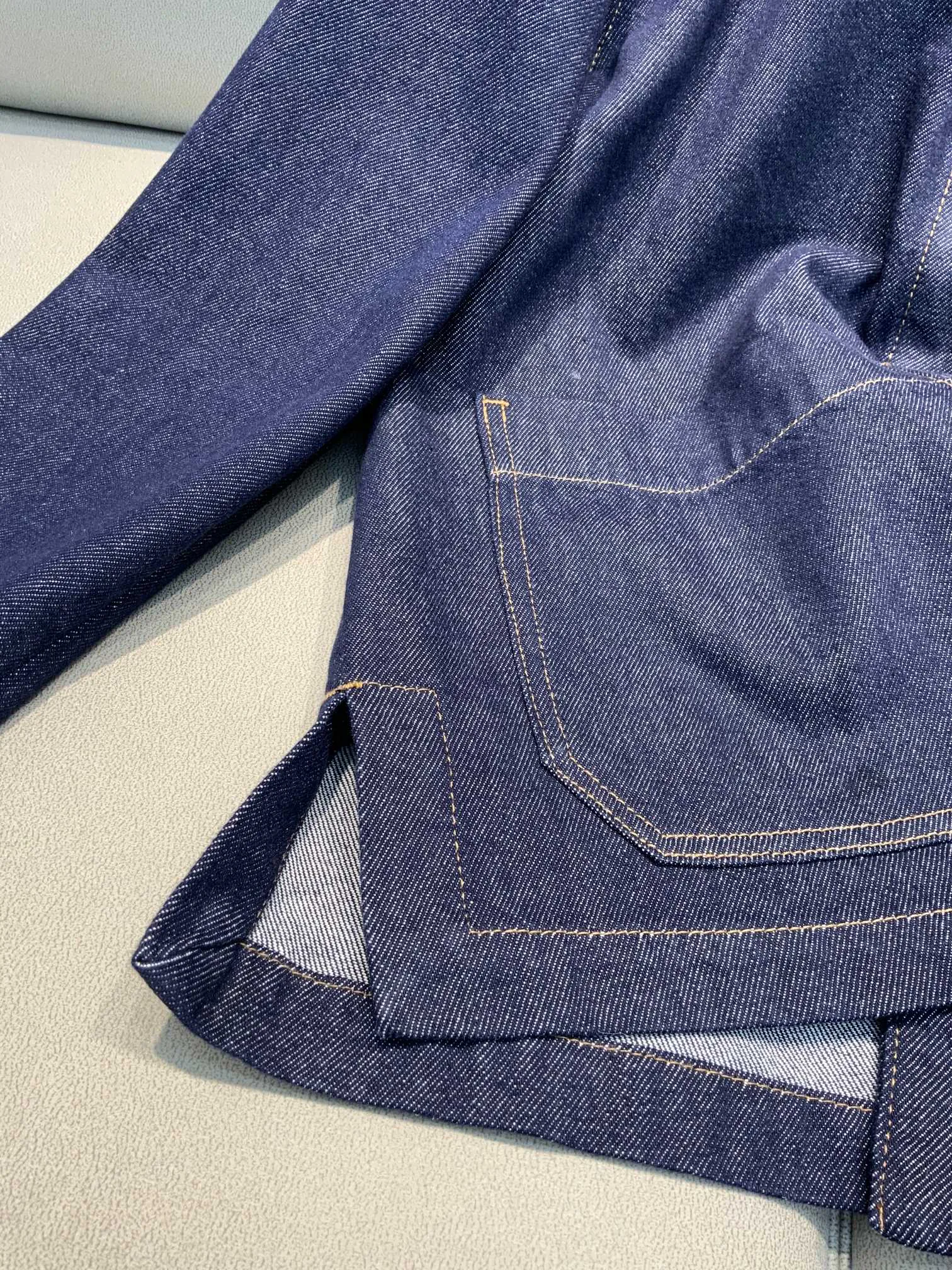 Куртки И Пуховики Женские Max Mara 11189855