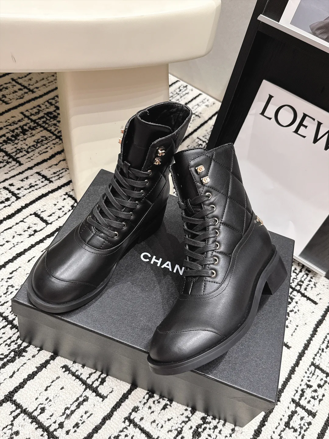 Ботинки Женские Chanel 18497863