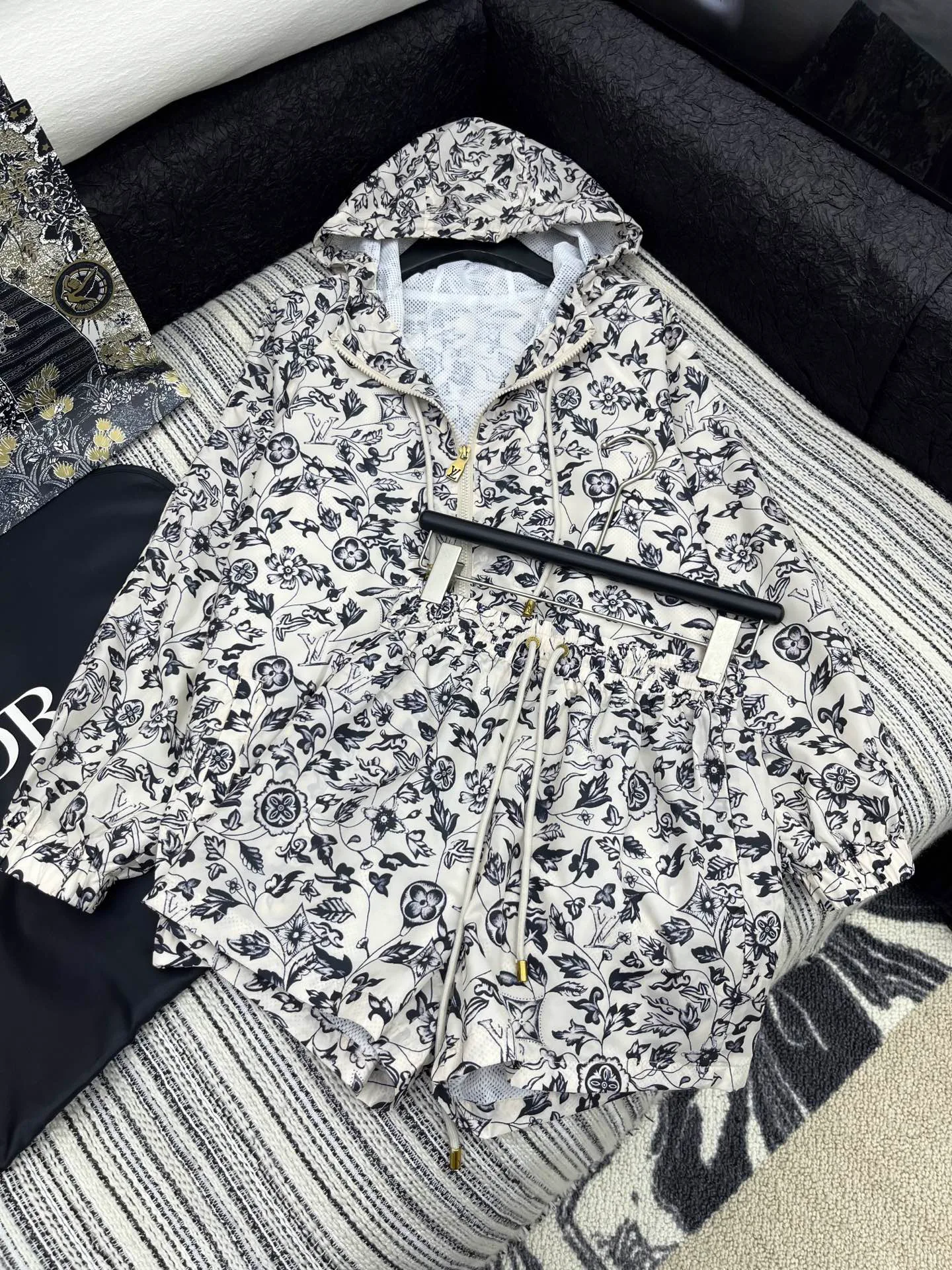 Костюмы Женские Louis Vuitton 26255