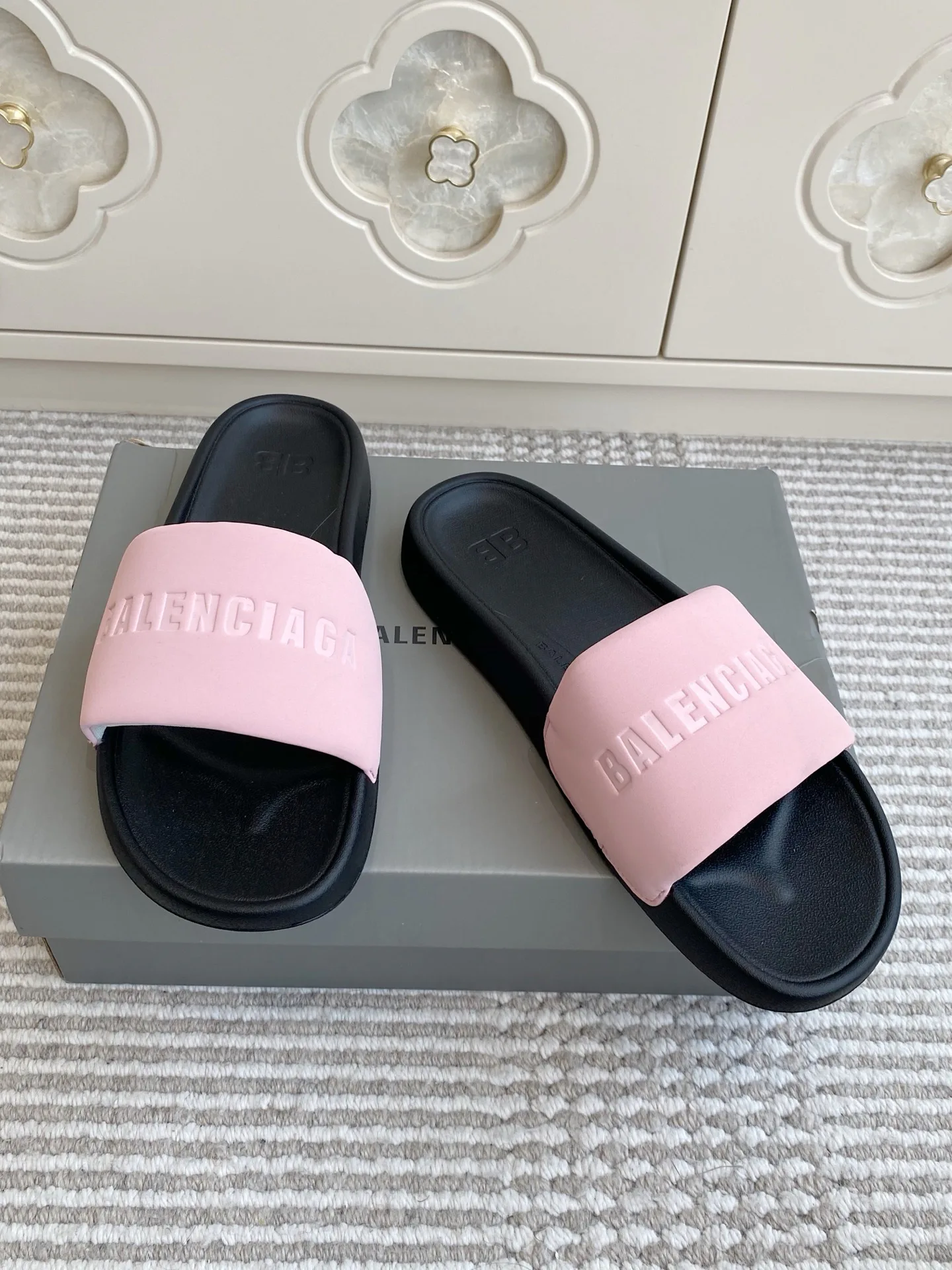 Шлепанцы Женские Balenciaga 11430326