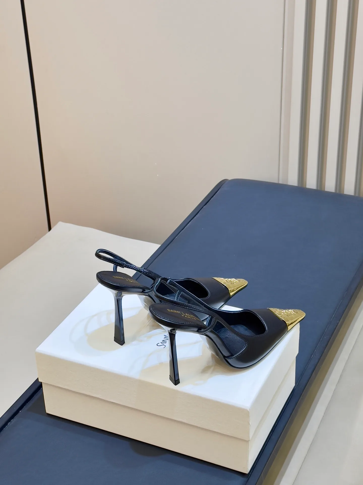 Туфли Женские Saint Laurent 18073500