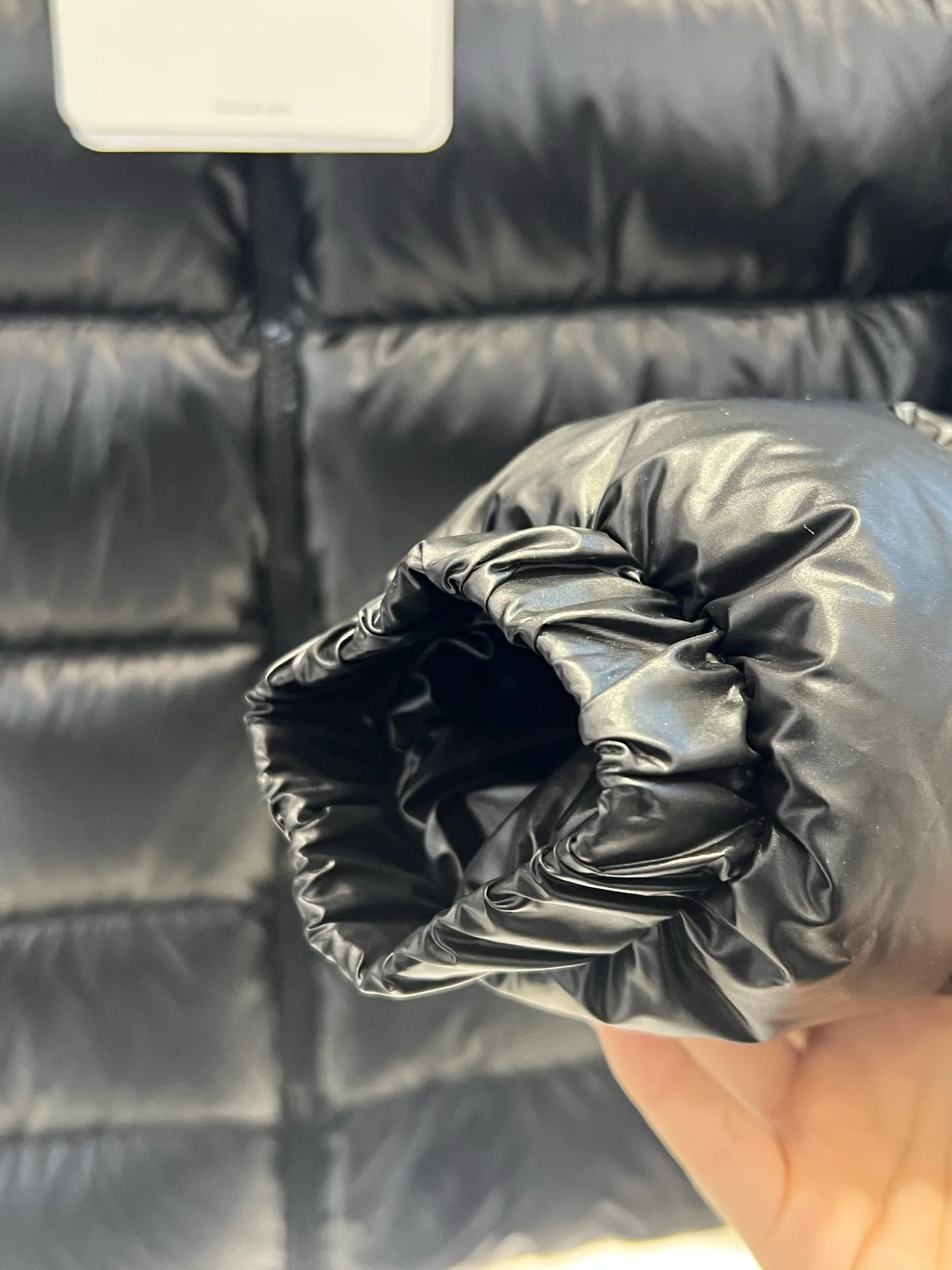 Куртки И Пуховики Мужские Moncler 18231423
