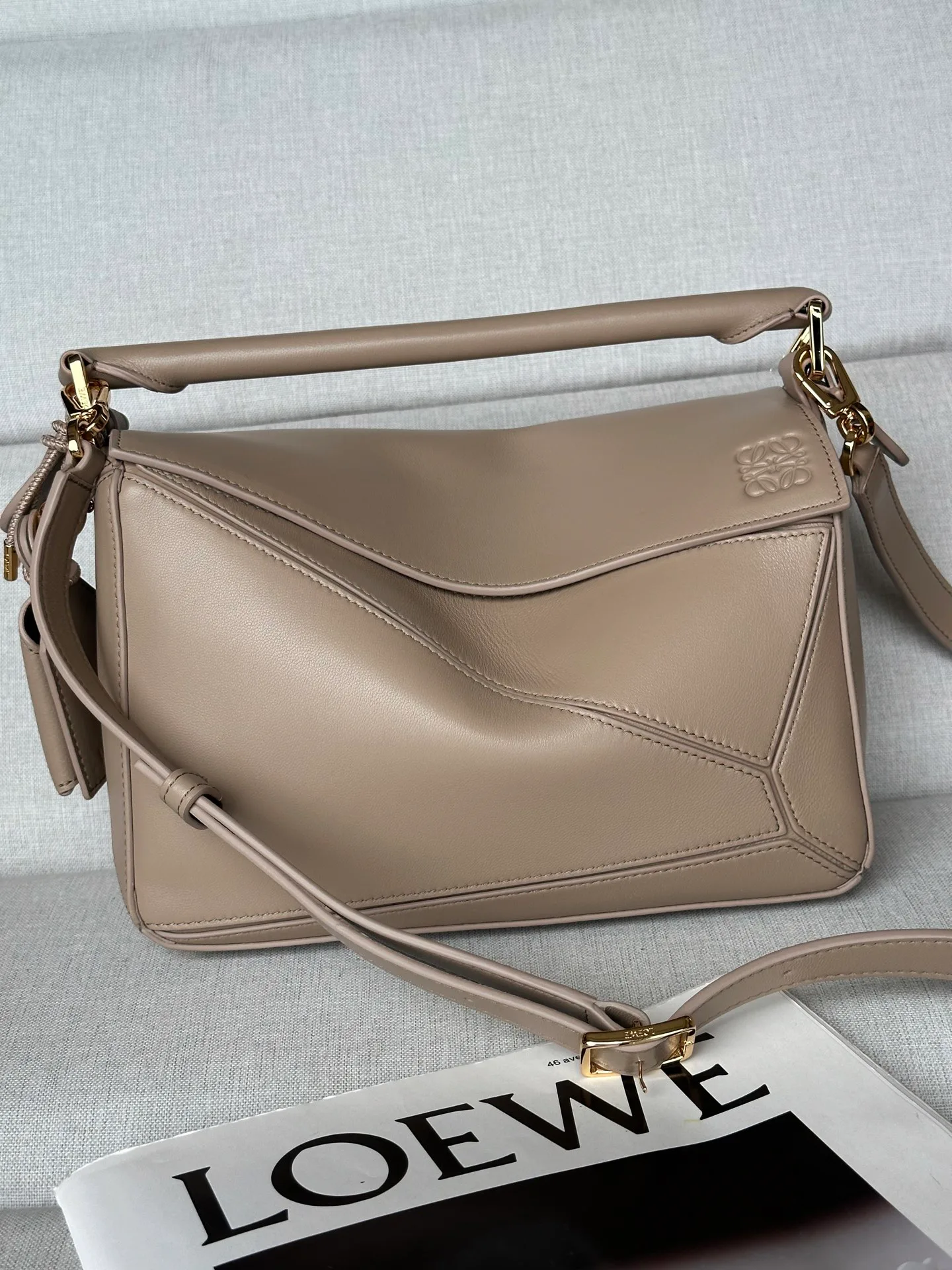 Классические Сумки Женские Loewe 11675867