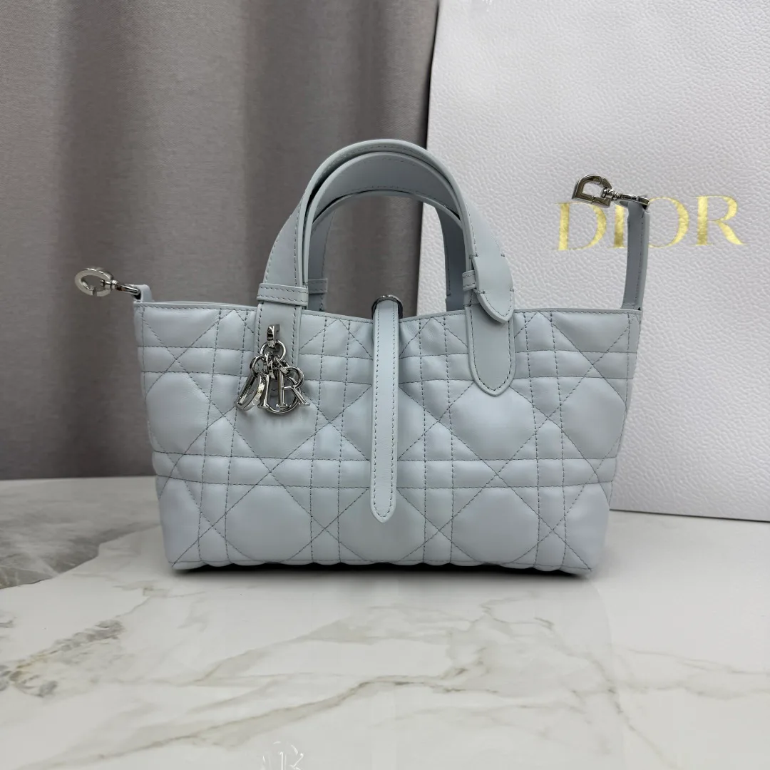 Классические Сумки Женские Christian Dior 11905827