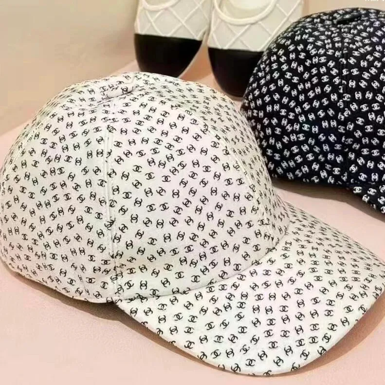 Головные Уборы Chanel 10420515