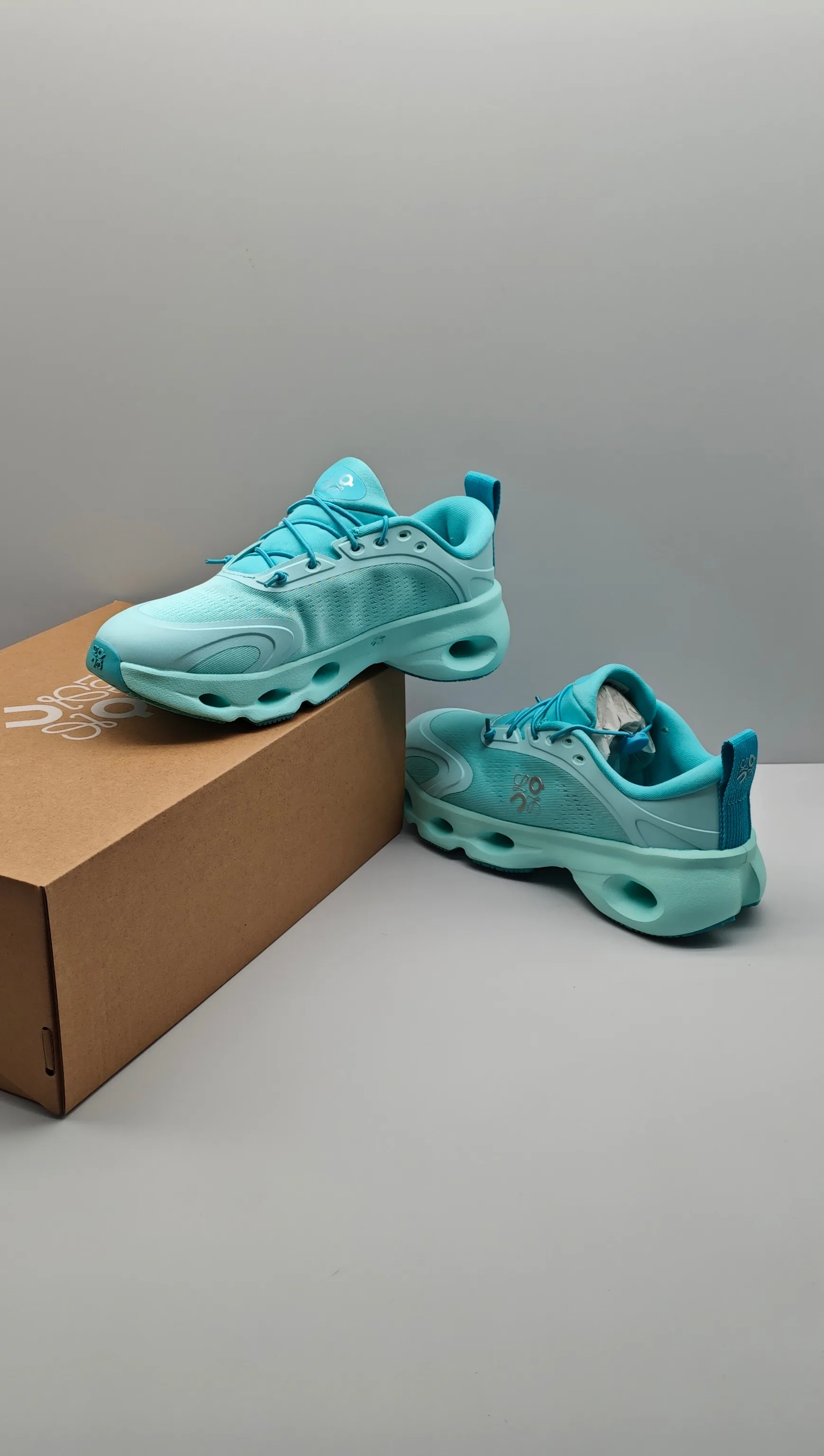 Кроссовки Женские Loewe 13194000