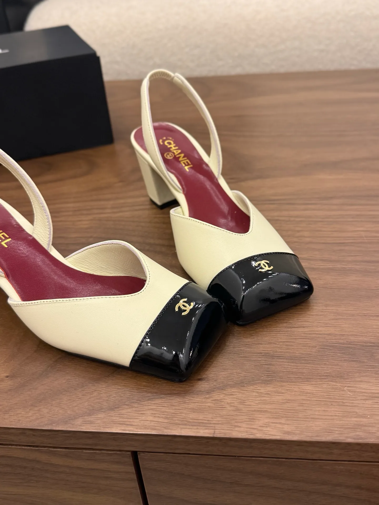 Туфли Женские Chanel 13444905