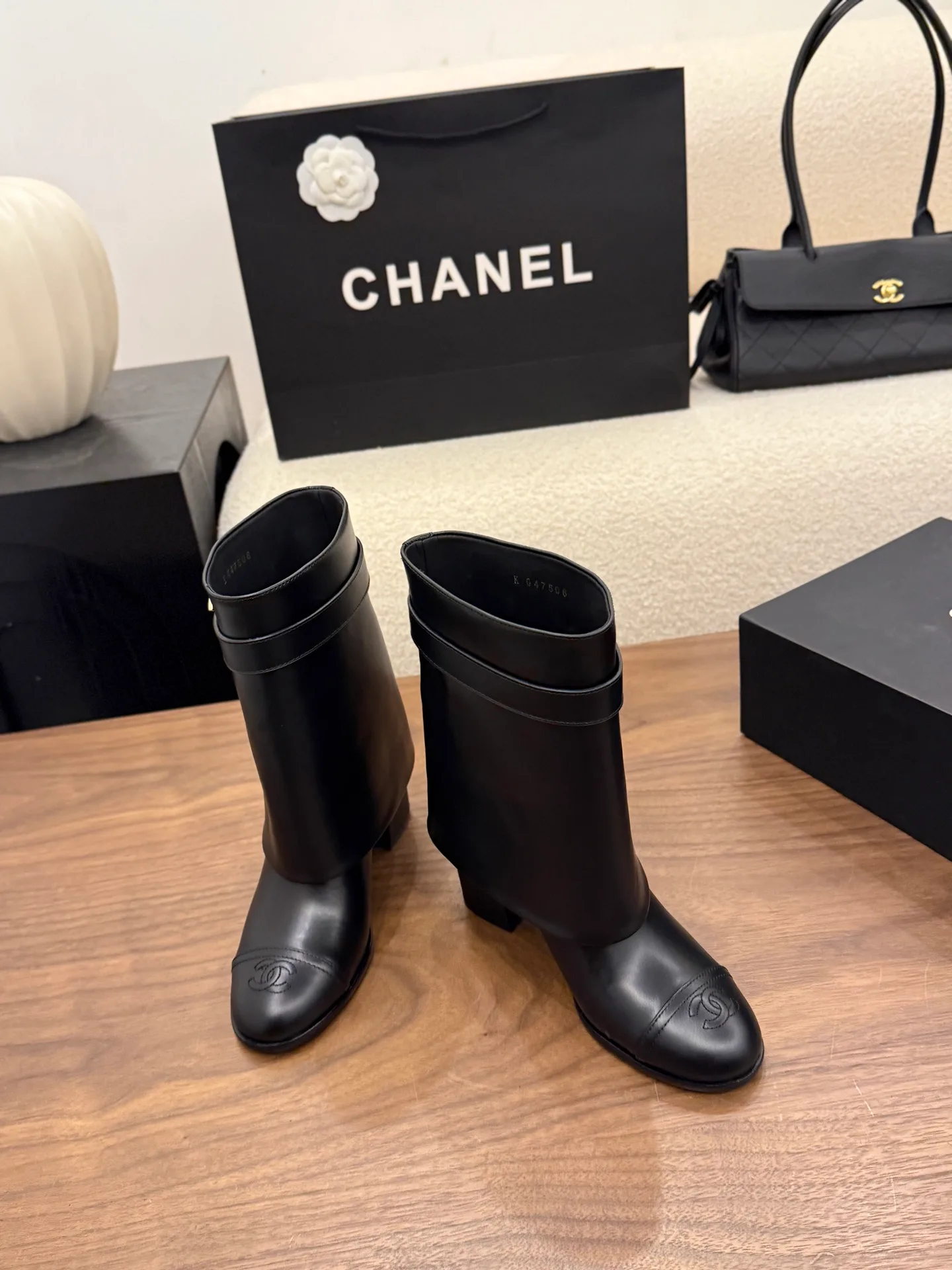 Сапоги Женские Chanel 18323382