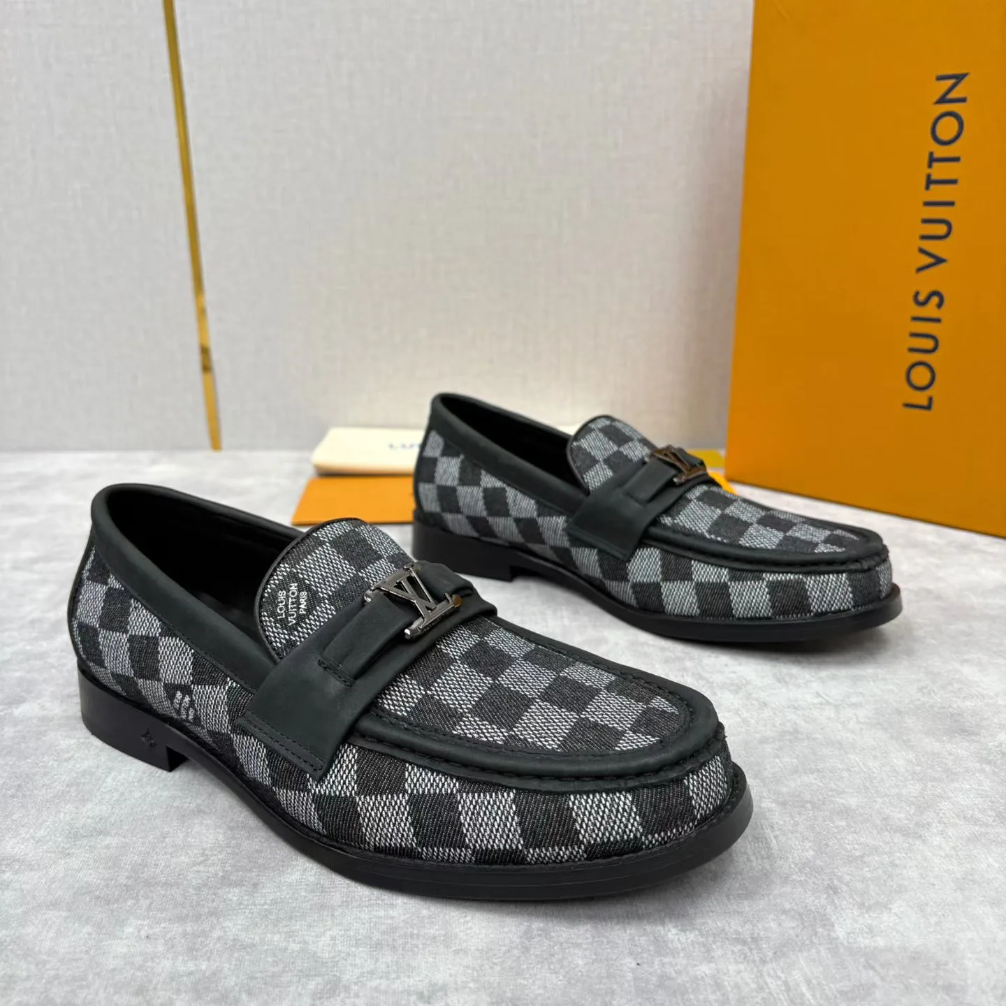 Лоферы И Туфли Мужские Louis Vuitton 18193953