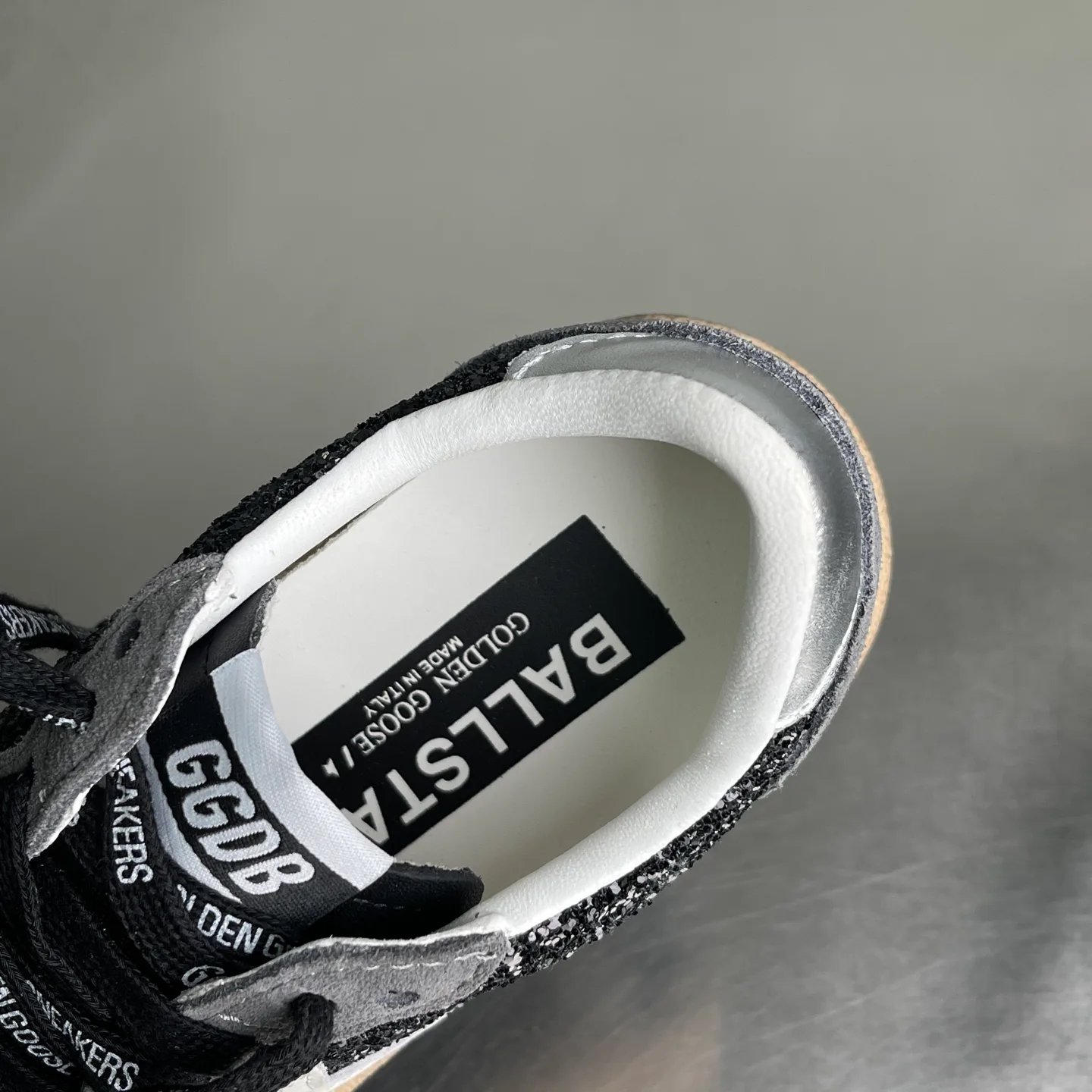 Кроссовки Женские Golden Goose 18039608