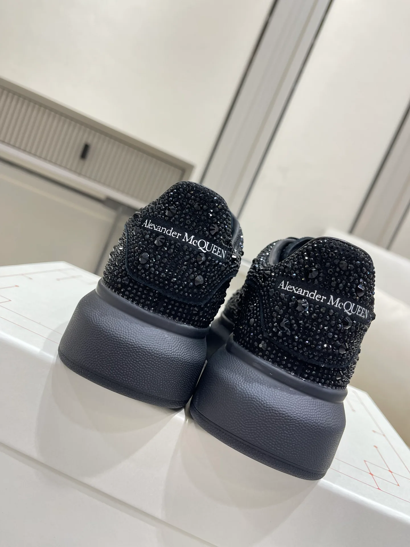 Кроссовки Женские Alexander Mcqueen 3446193