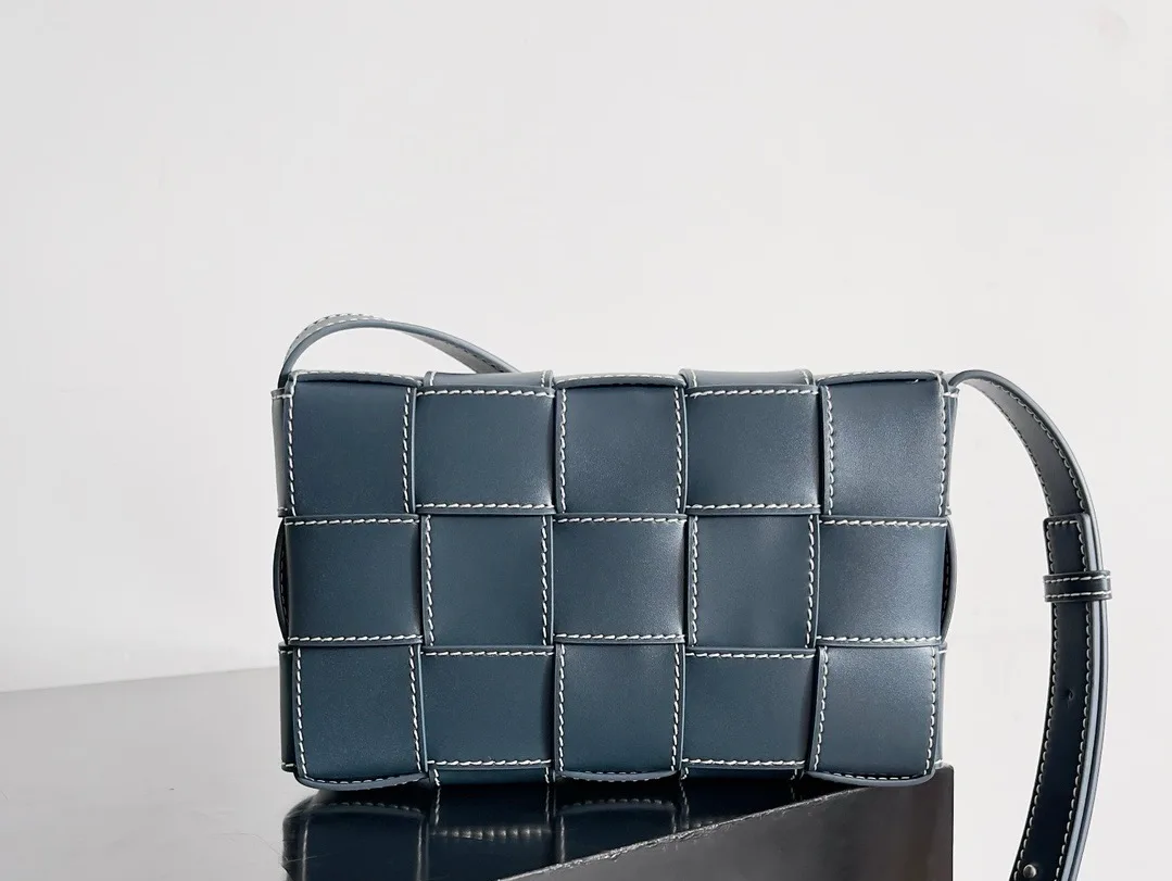 Сумки На Ремне Женские Bottega Veneta 1304162