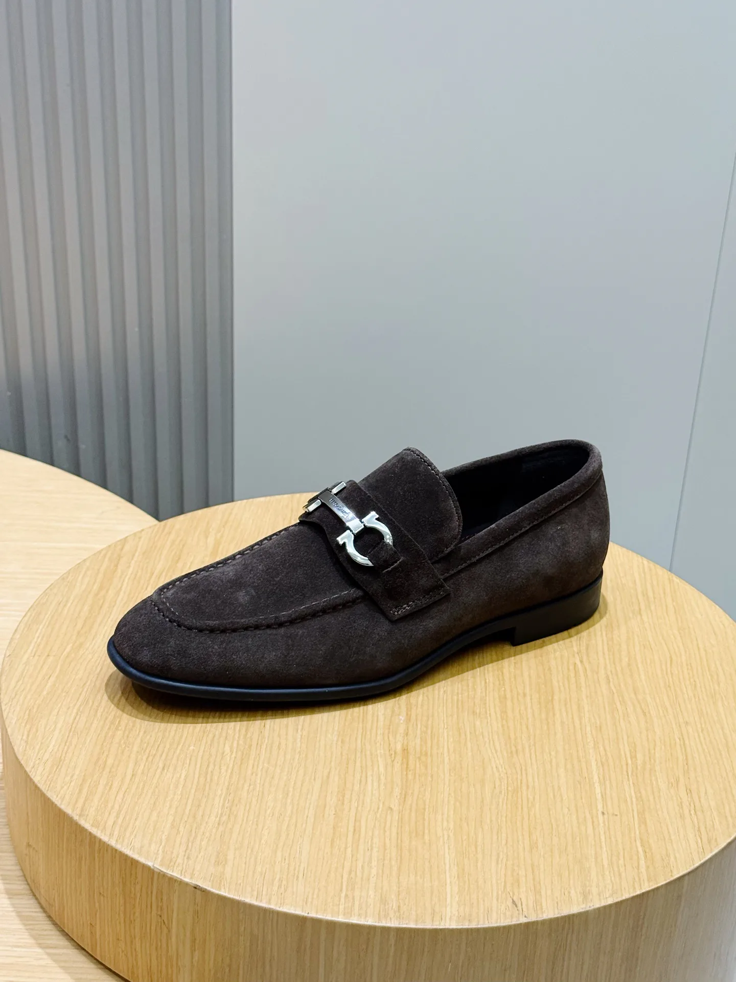 Лоферы И Туфли Мужские Salvatore Ferragamo 18101484