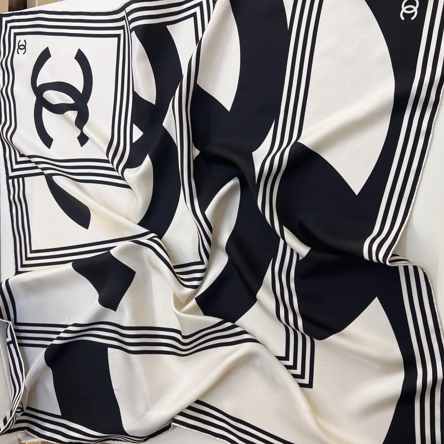 Платки Chanel 312016