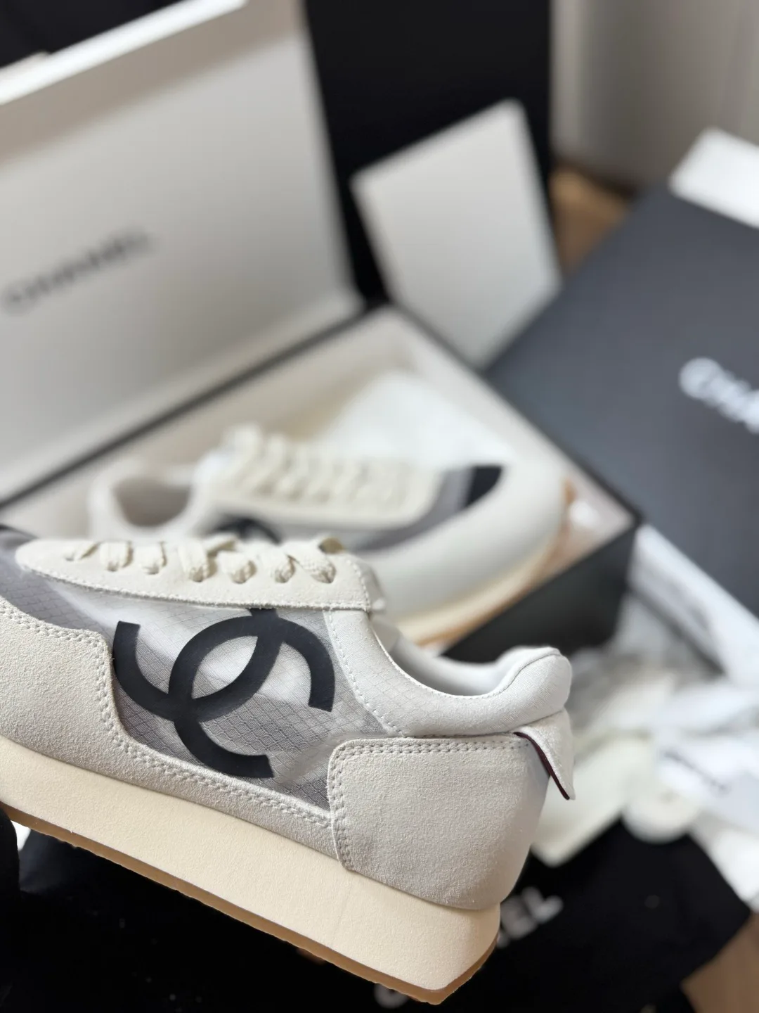Кроссовки Женские Chanel 13239720
