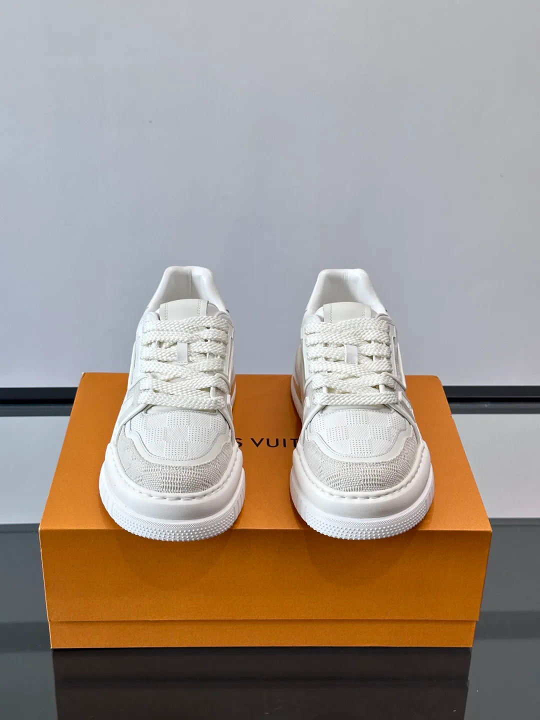 Кроссовки Мужские Louis Vuitton 13453001