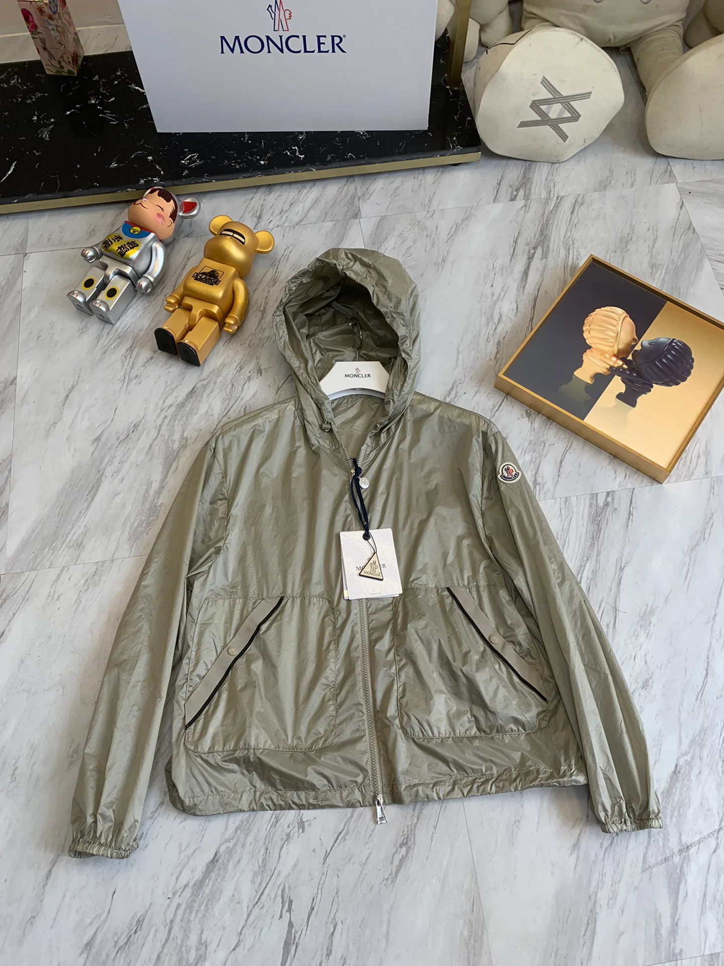Куртки И Пуховики Женские Moncler 11479460