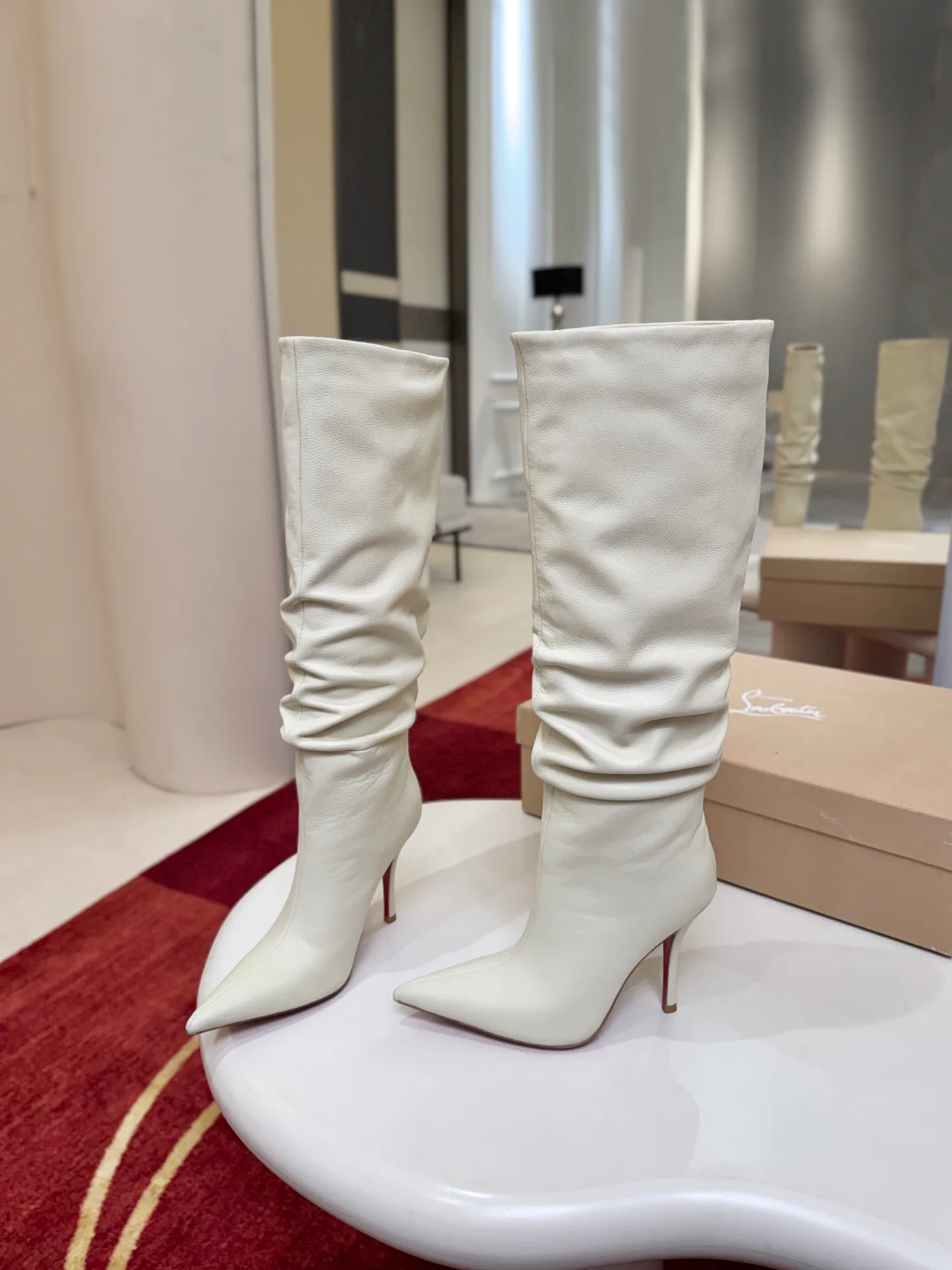 Сапоги Женские Christian Louboutin 18500942