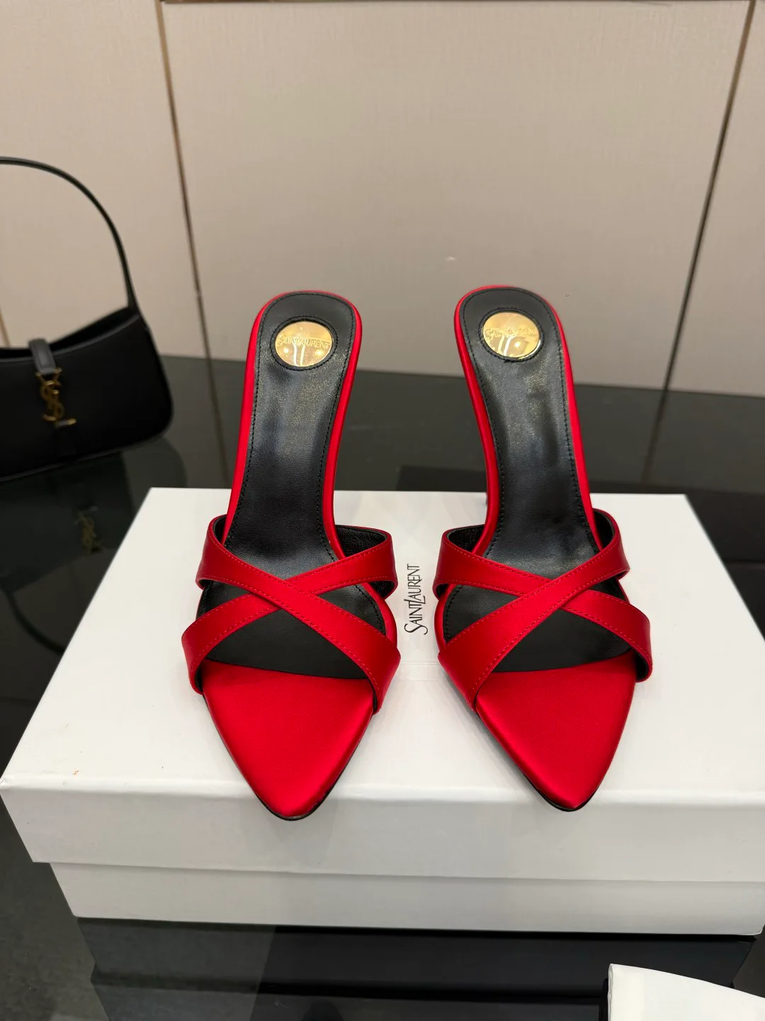 Босоножки Женские Saint Laurent 11409894