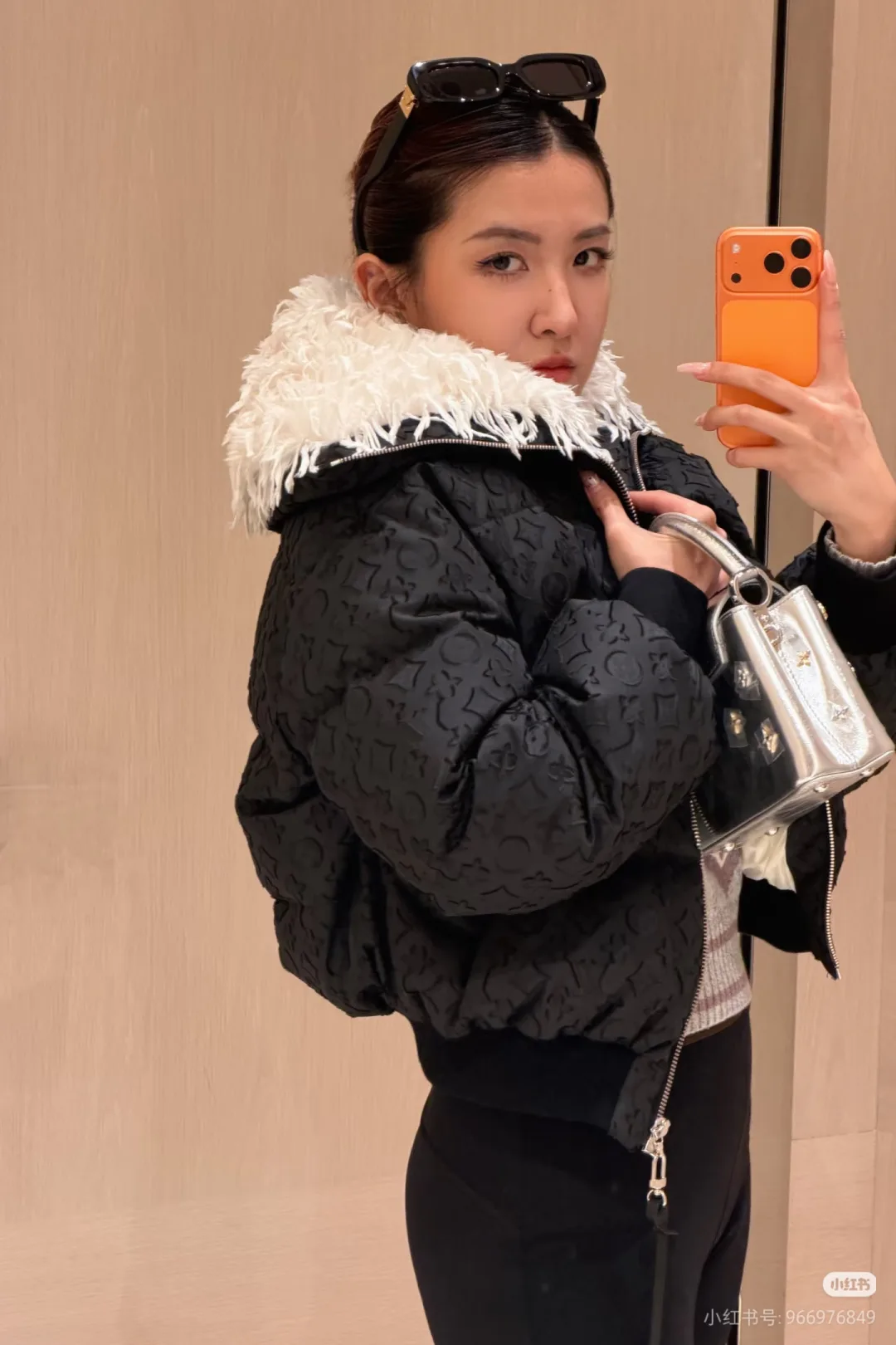 Куртки И Пуховики Женские Chanel 217325