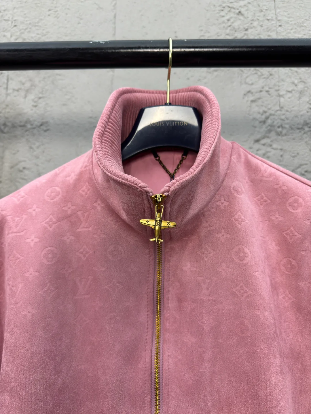 Куртки И Пуховики Женские Louis Vuitton 31482