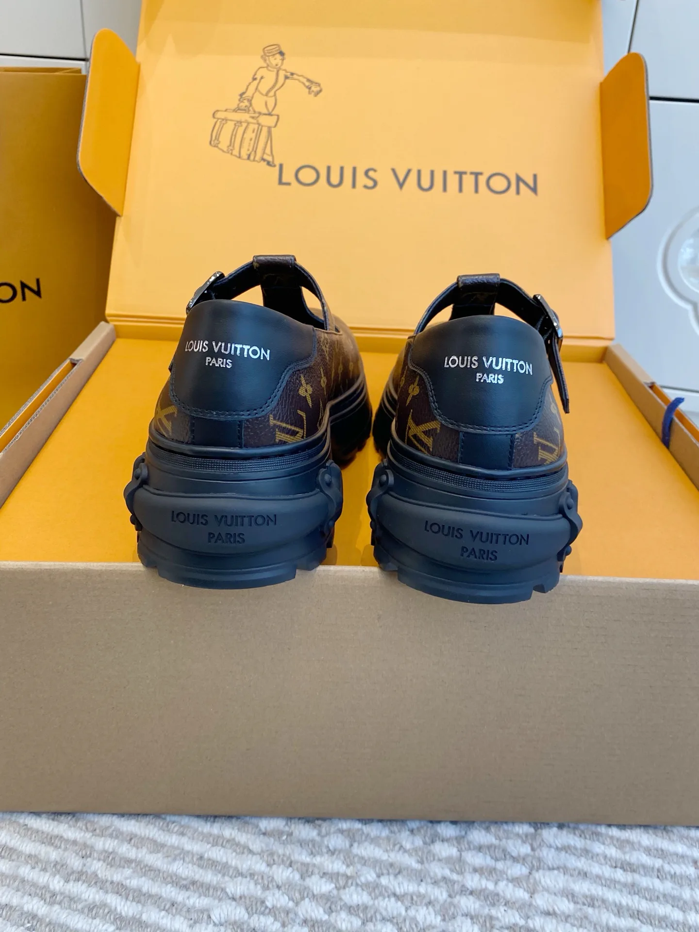 Туфли Женские Louis Vuitton 11304097