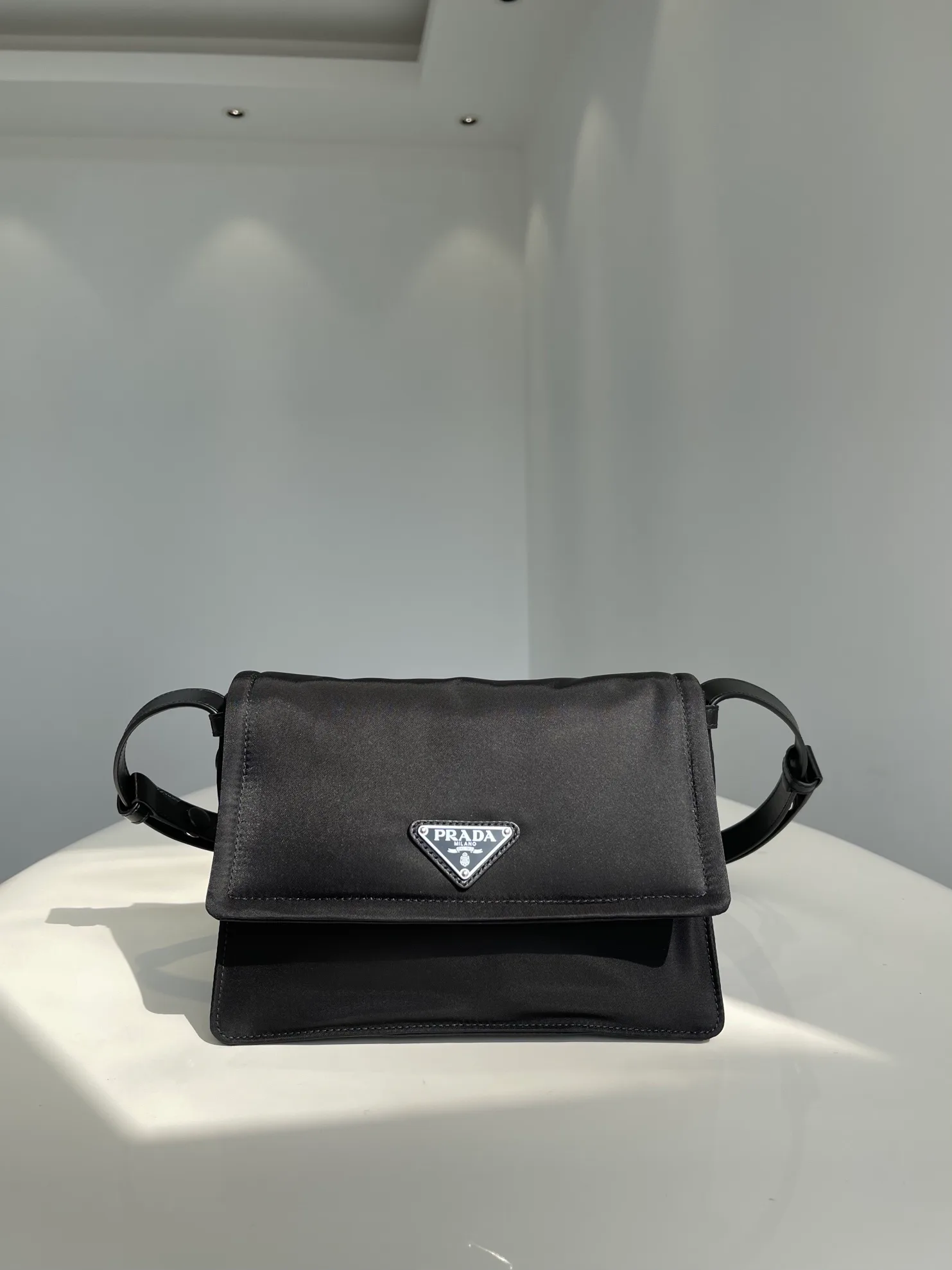 Сумки На Ремне Женские Prada 11910752