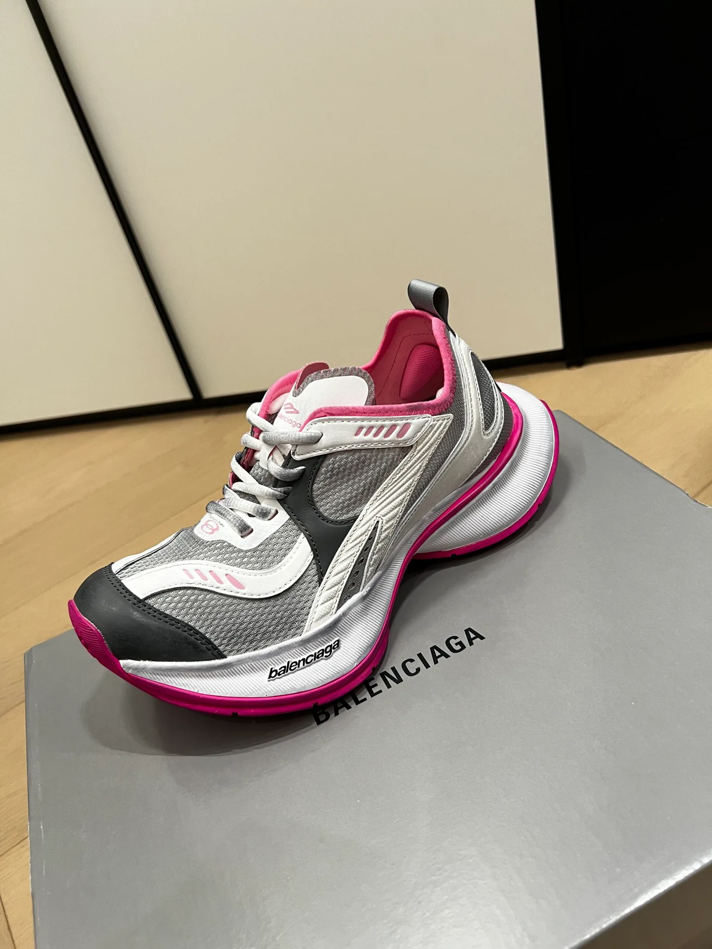 Кроссовки Женские Balenciaga 165316