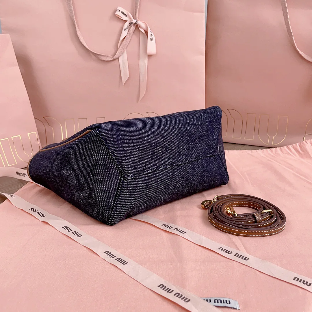 Сумки На Ремне Женские Miu Miu 111347