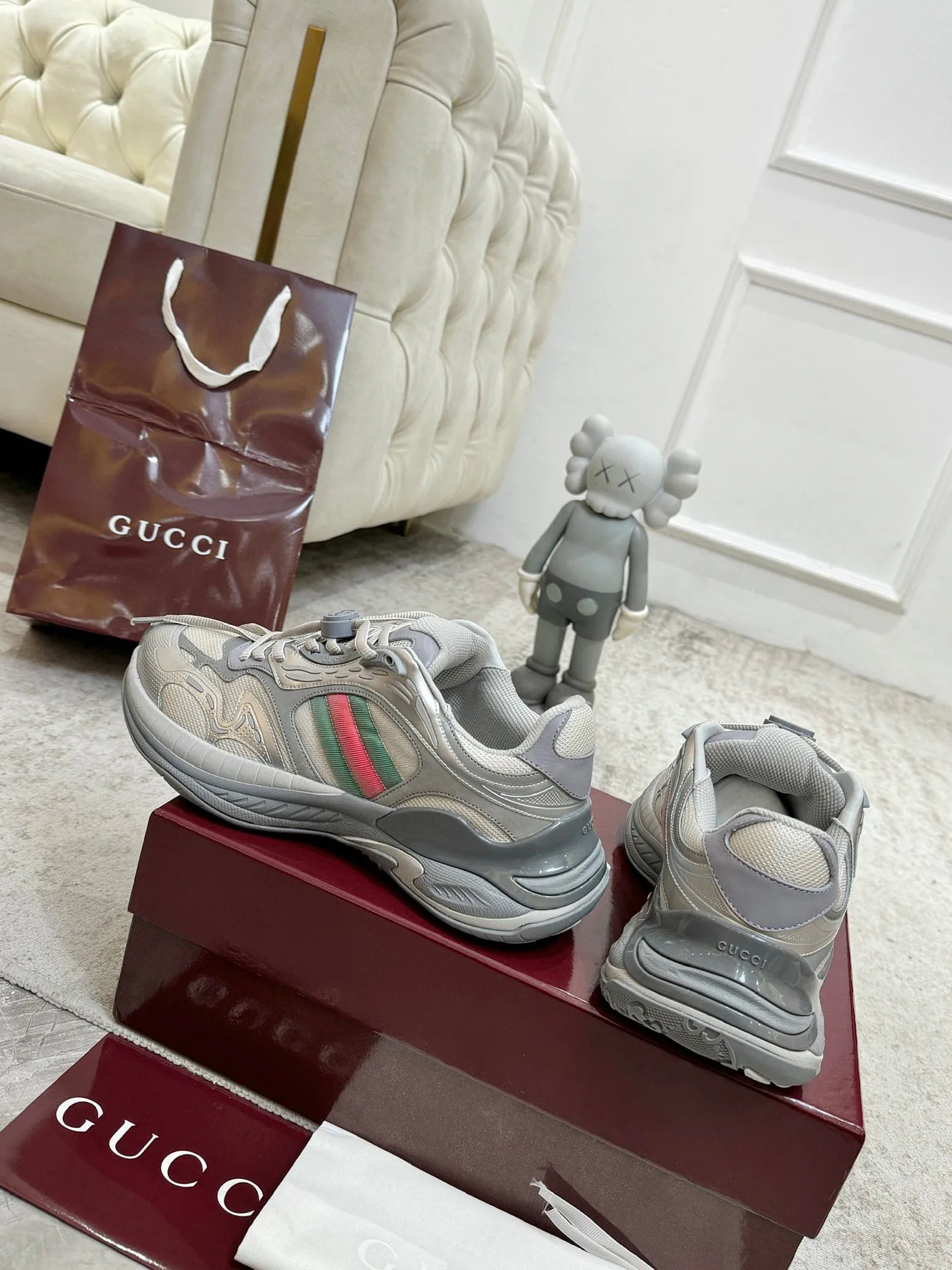 Кроссовки Женские Gucci 11918092