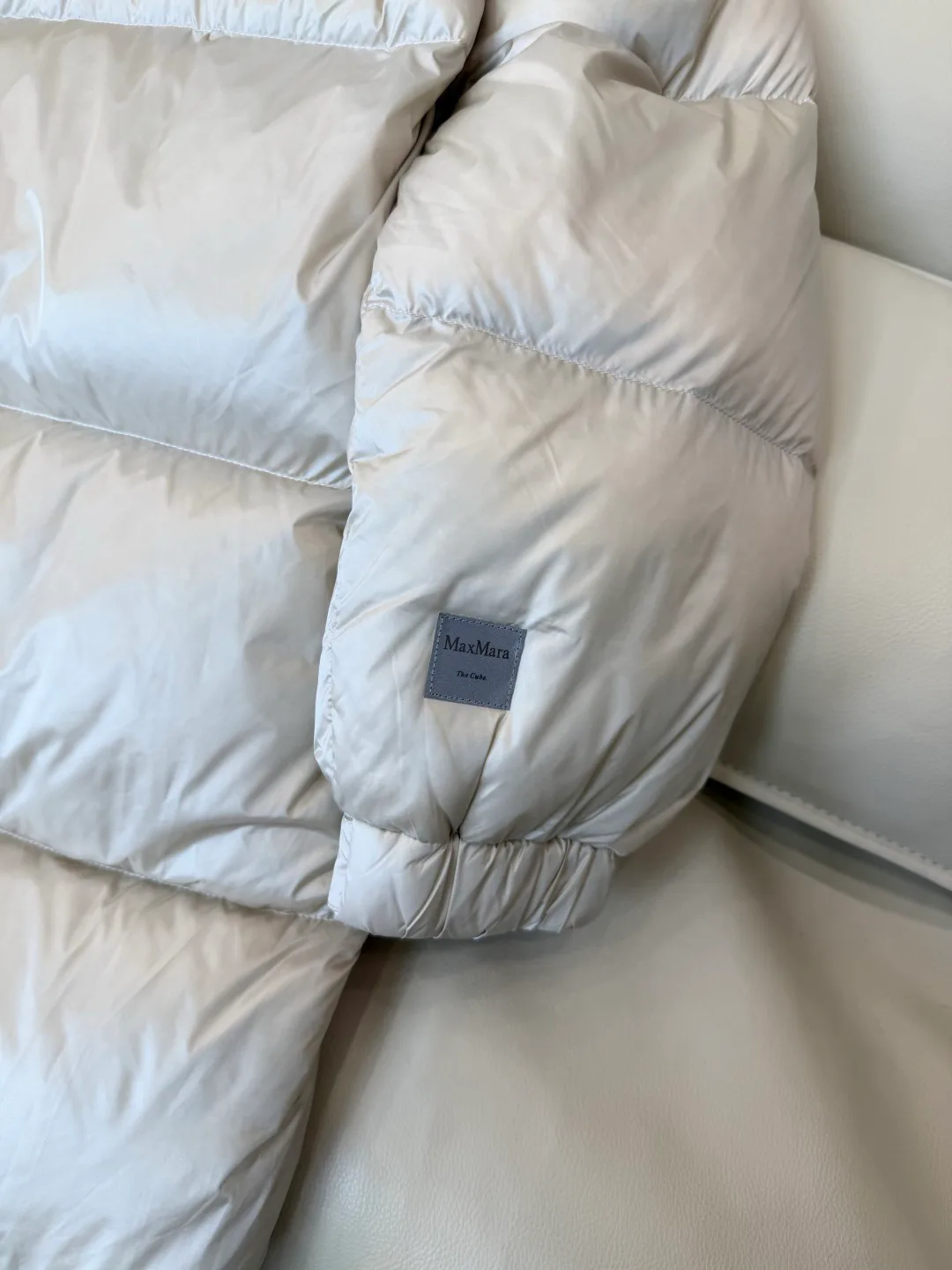 Куртки И Пуховики Женские Max Mara 18858518