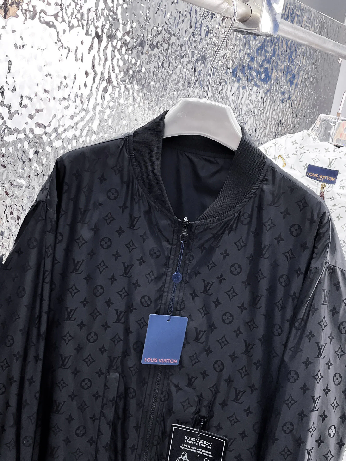 Куртки И Пуховики Мужские Louis Vuitton 9352346