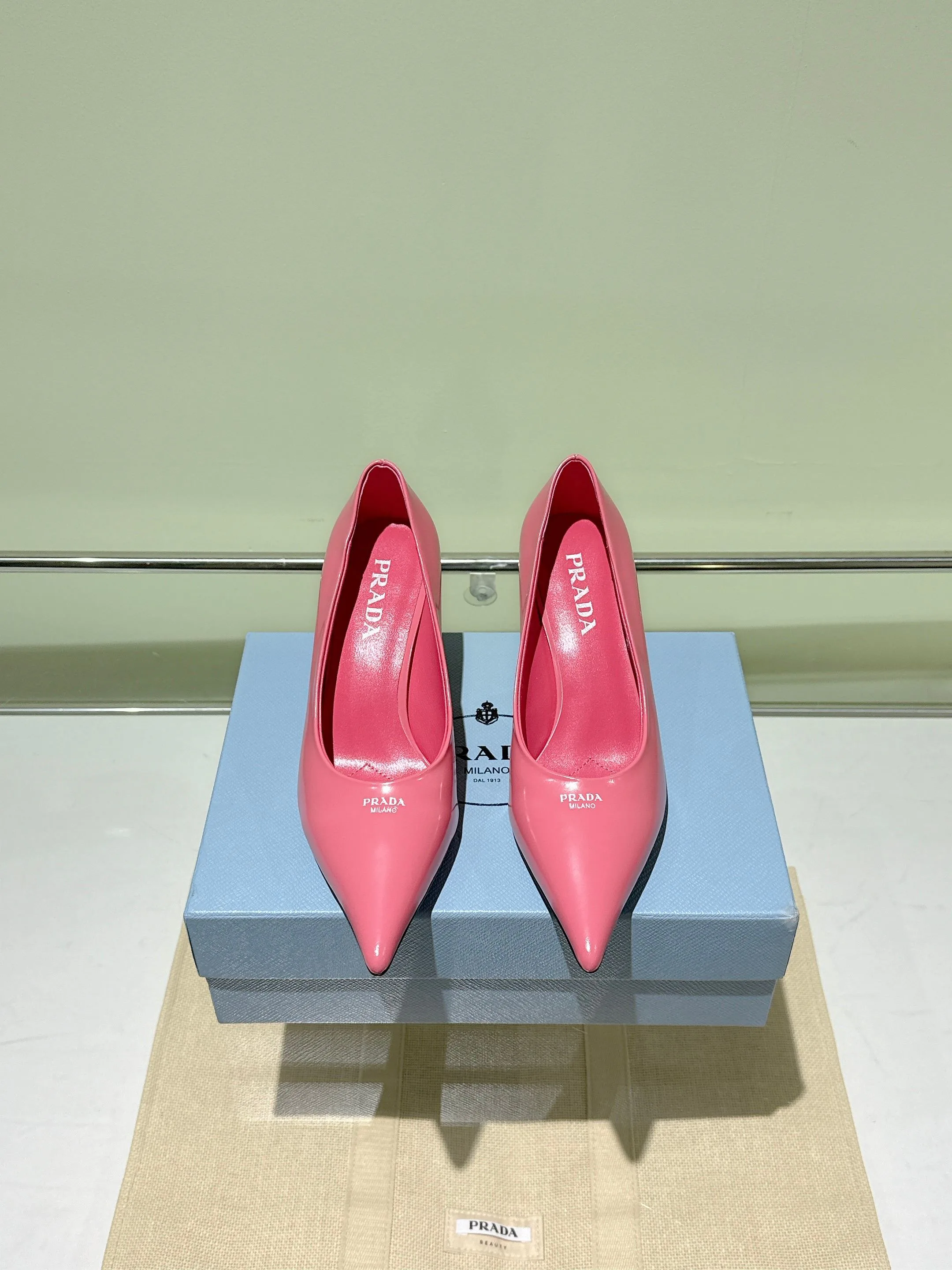 Туфли Женские Prada 18083949