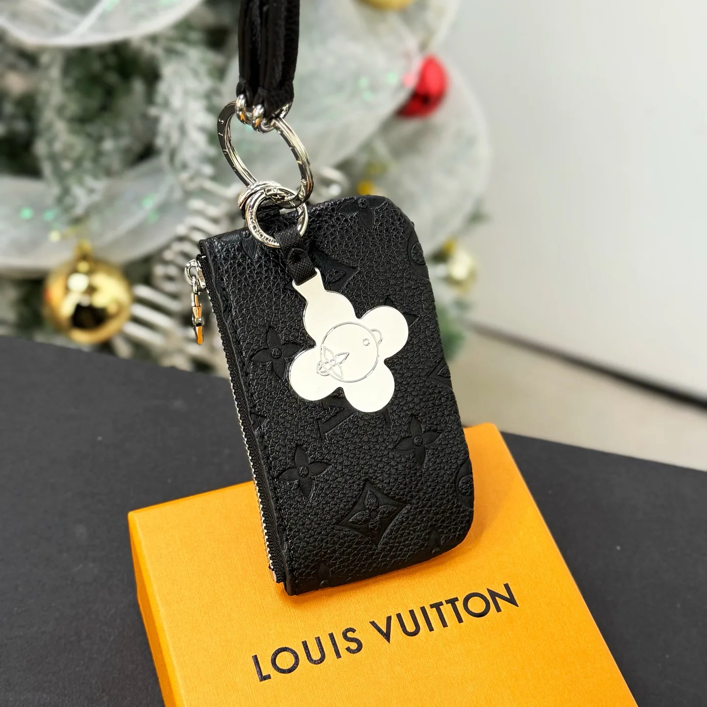Клатчи Женские Louis Vuitton 2546479