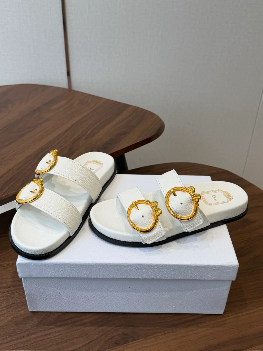 Шлепанцы Женские Christian Dior 17461310