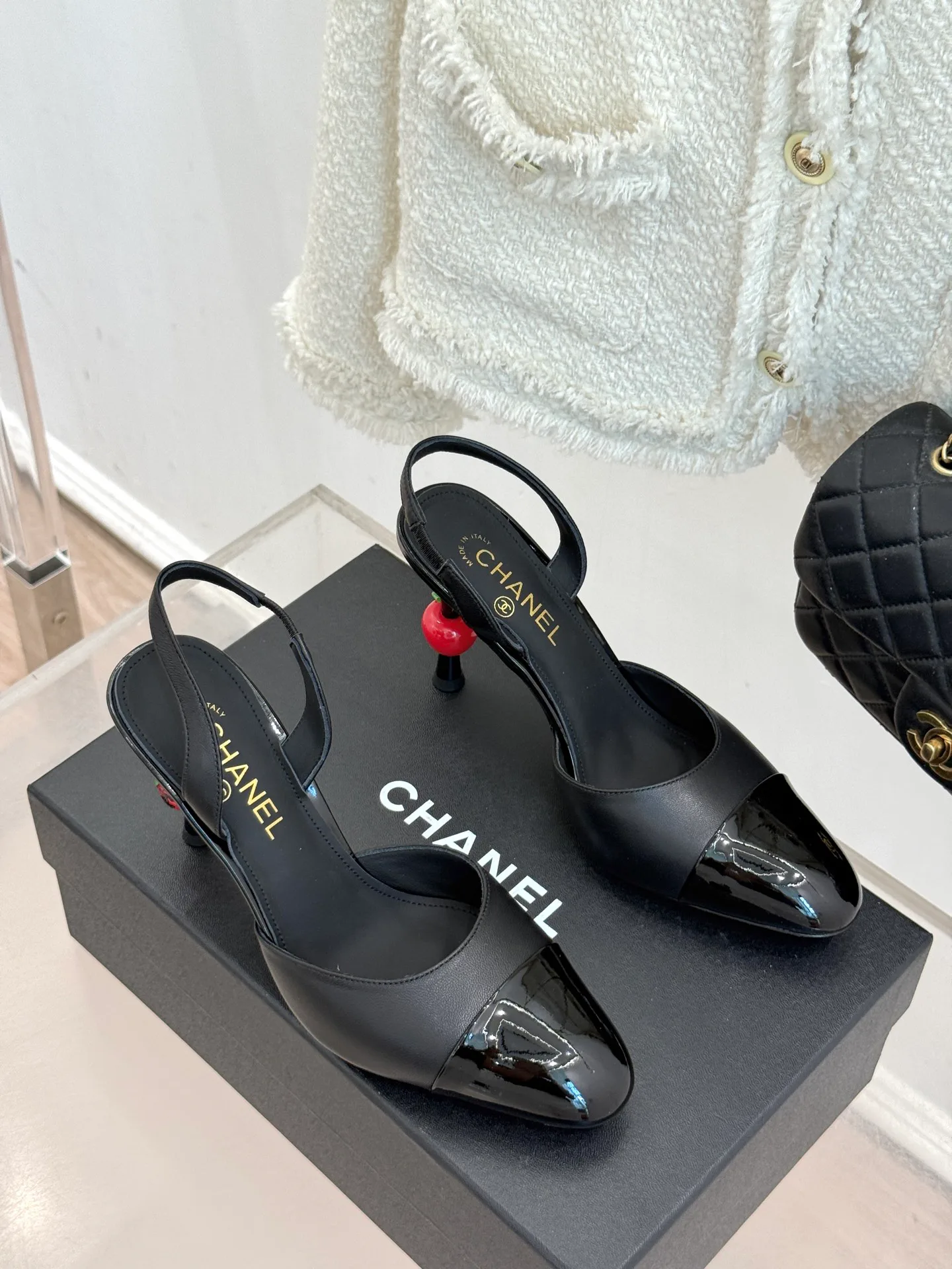 Босоножки Женские Chanel 17425308