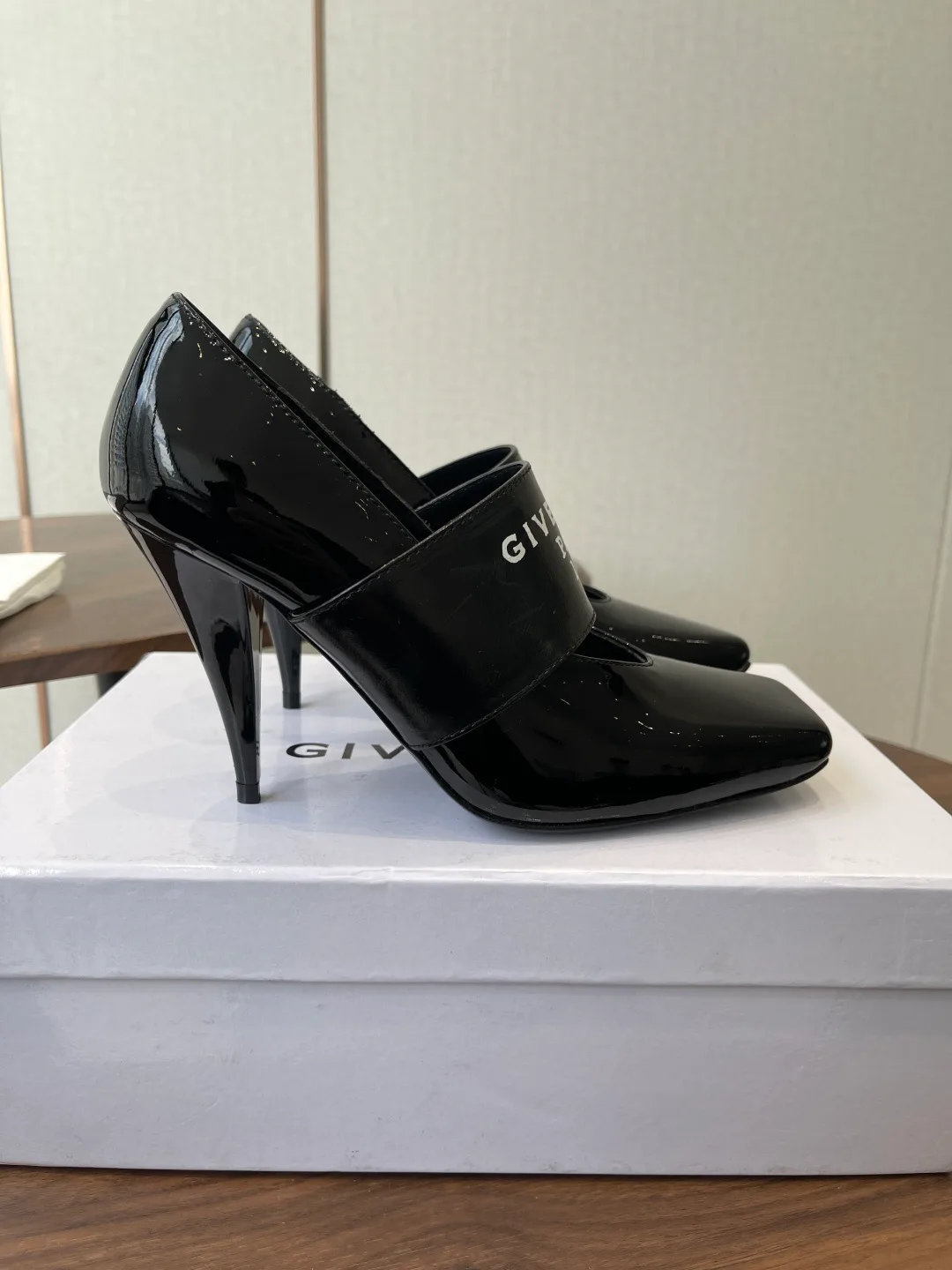 Туфли Женские Givenchy 375026