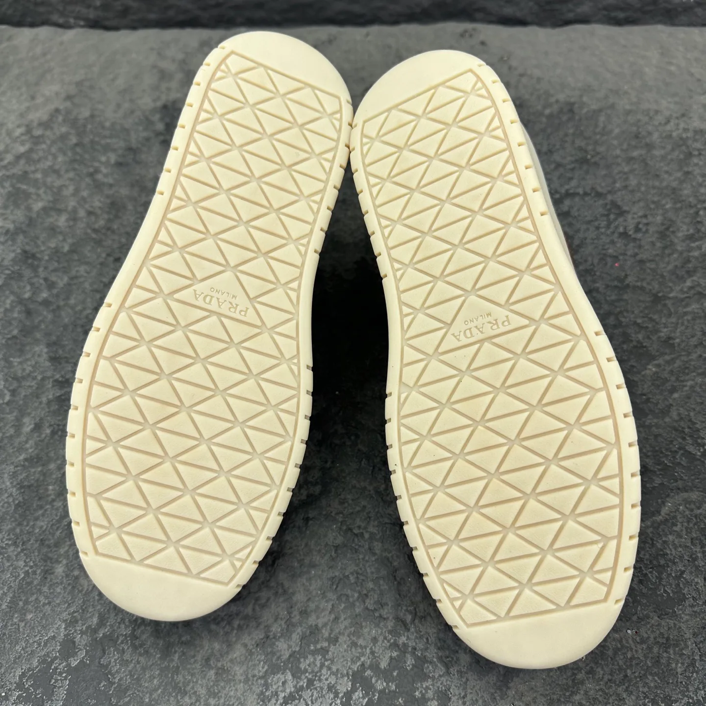 Кроссовки Мужские Prada 18154155
