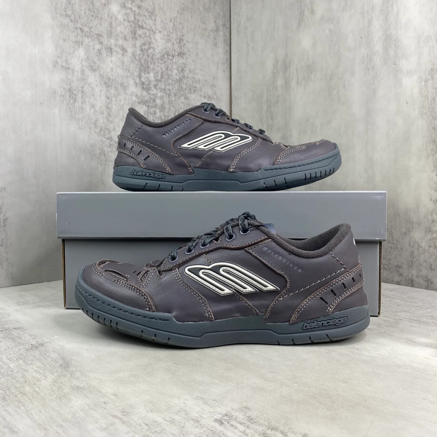 Кроссовки Женские Balenciaga 10247853